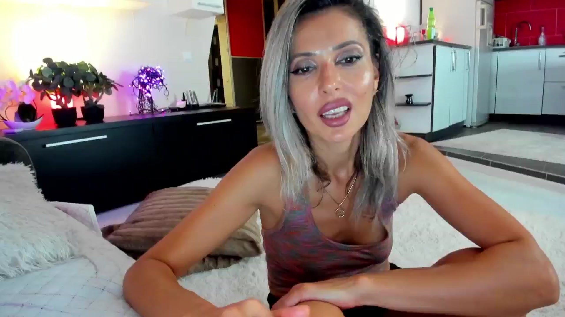 Gallery image thumbnail from PDiddyFriend's myfreecams stream on, 10/04/2024, 01:55 image 5 of 20