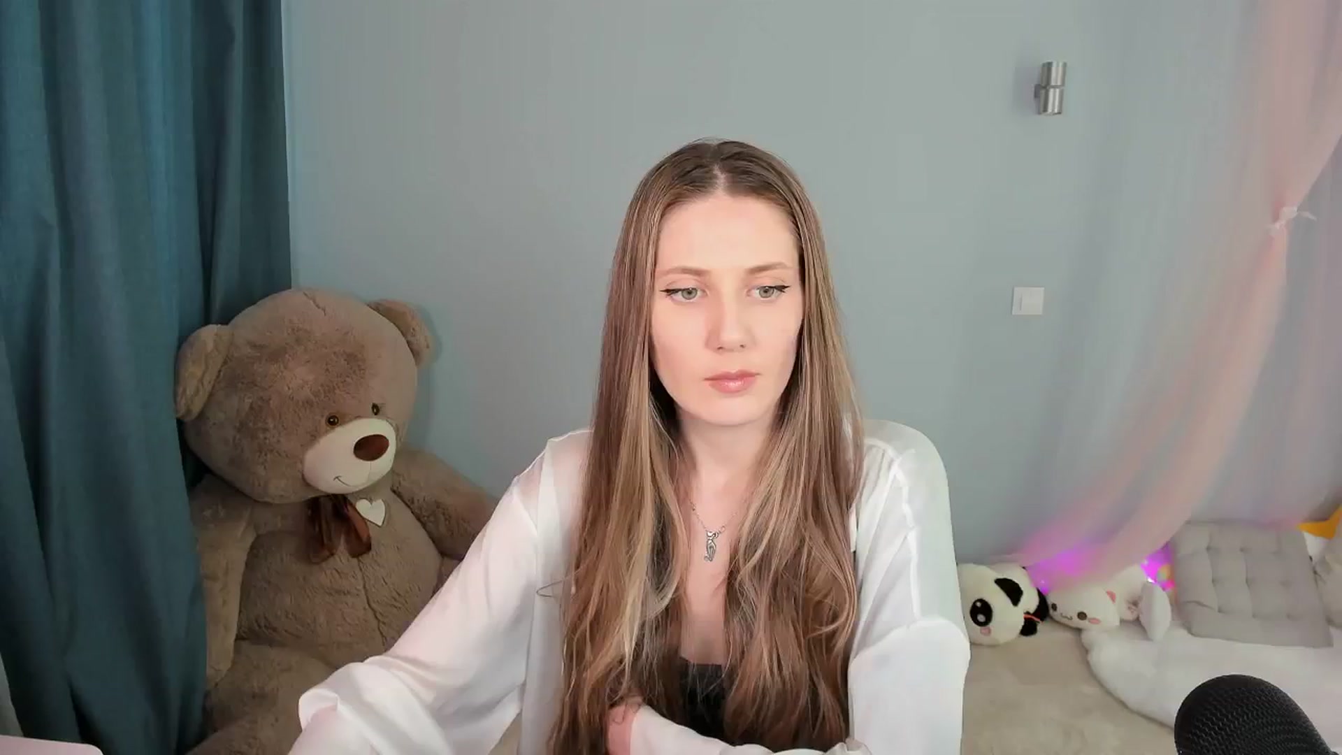 Gallery image thumbnail from PIXELS_'s myfreecams stream on, 12/18/2024, 09:53 image 3 of 20