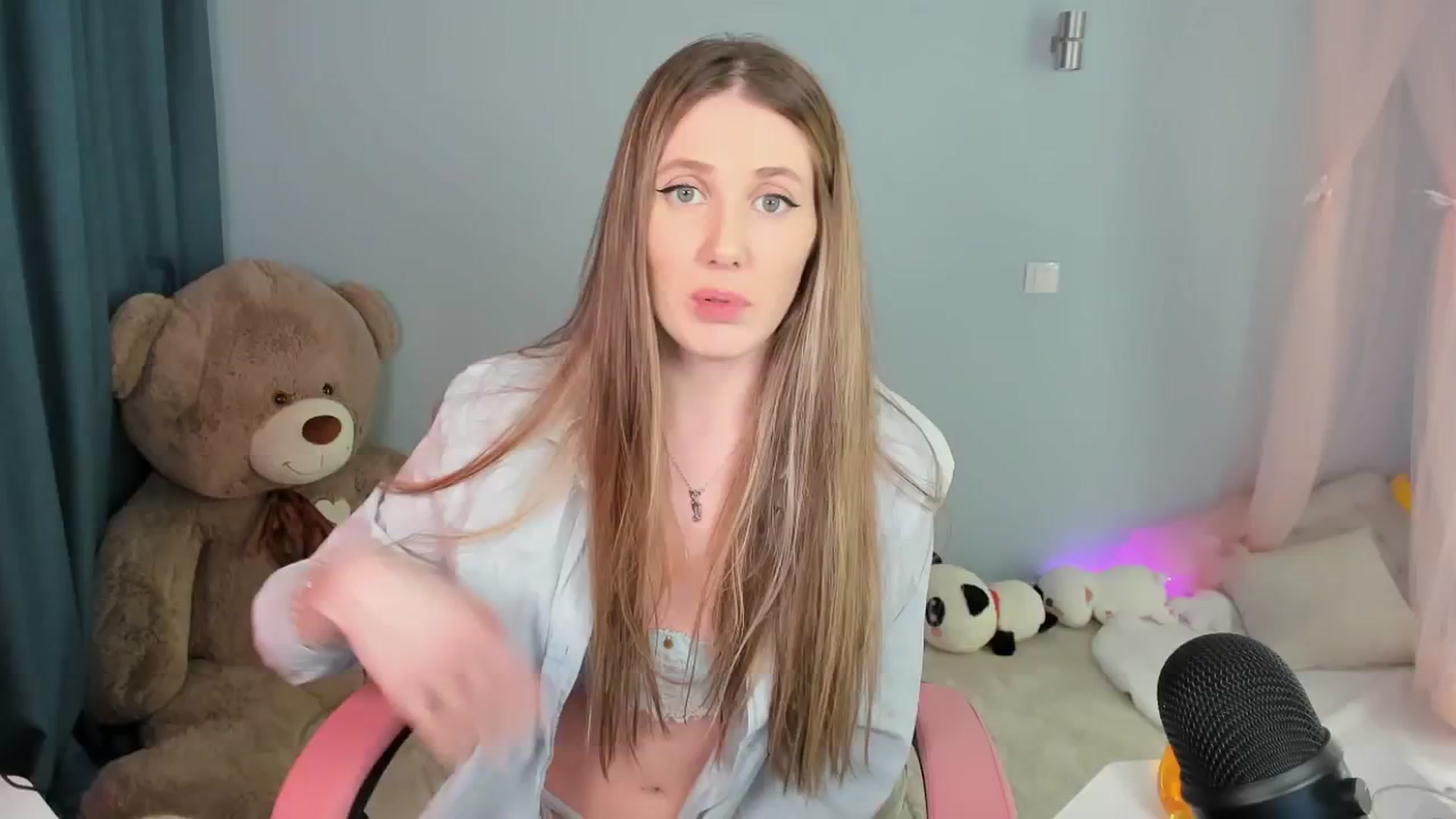 Gallery image thumbnail from PIXELS_'s myfreecams stream on, 02/09/2025, 02:14 image 1 of 20