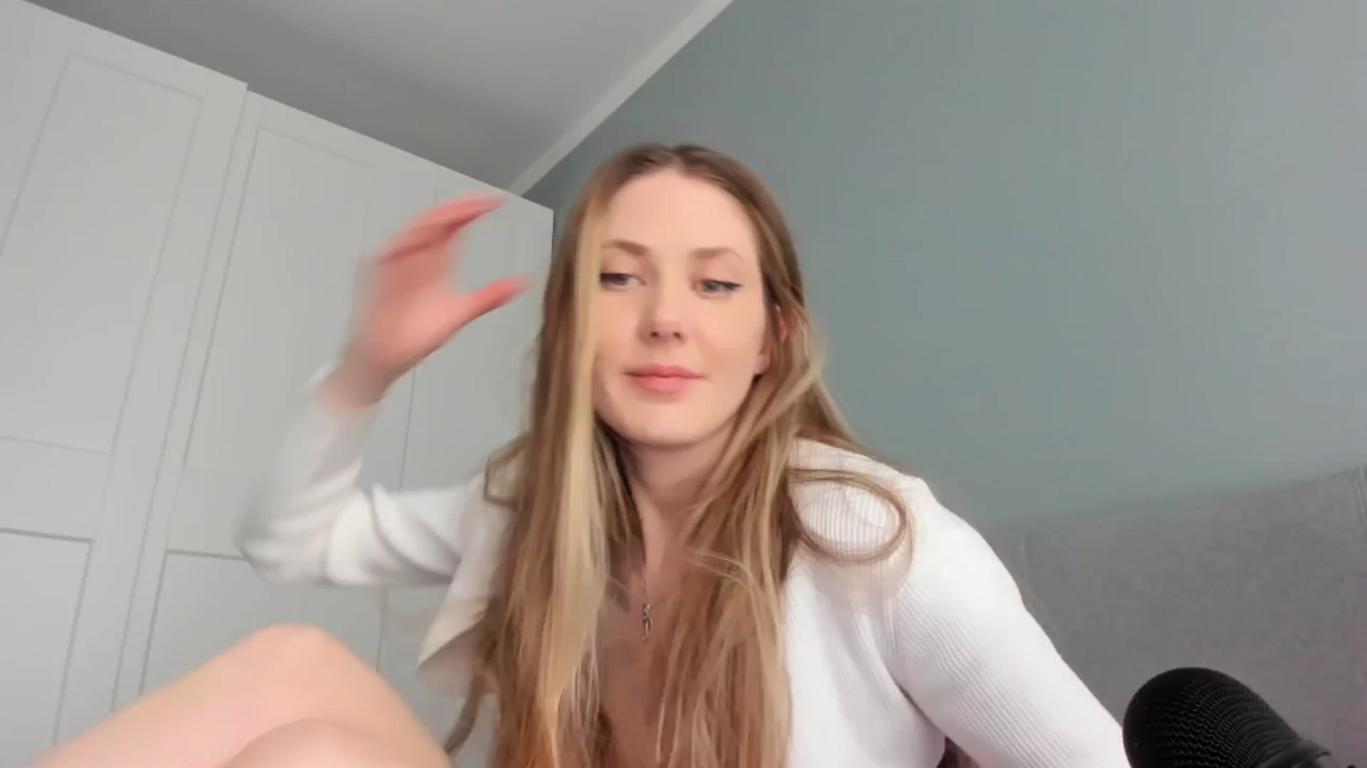 Gallery image thumbnail from PIXELS_'s myfreecams stream on, 03/15/2025, 09:23 image 20 of 20