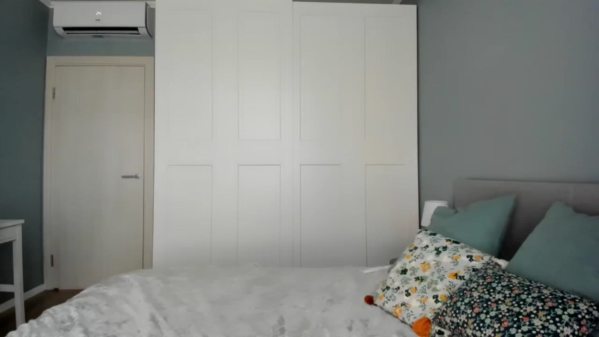 Gallery image thumbnail from PIXELS_'s myfreecams stream on, 06/07/2025, 07:34 image 16 of 20