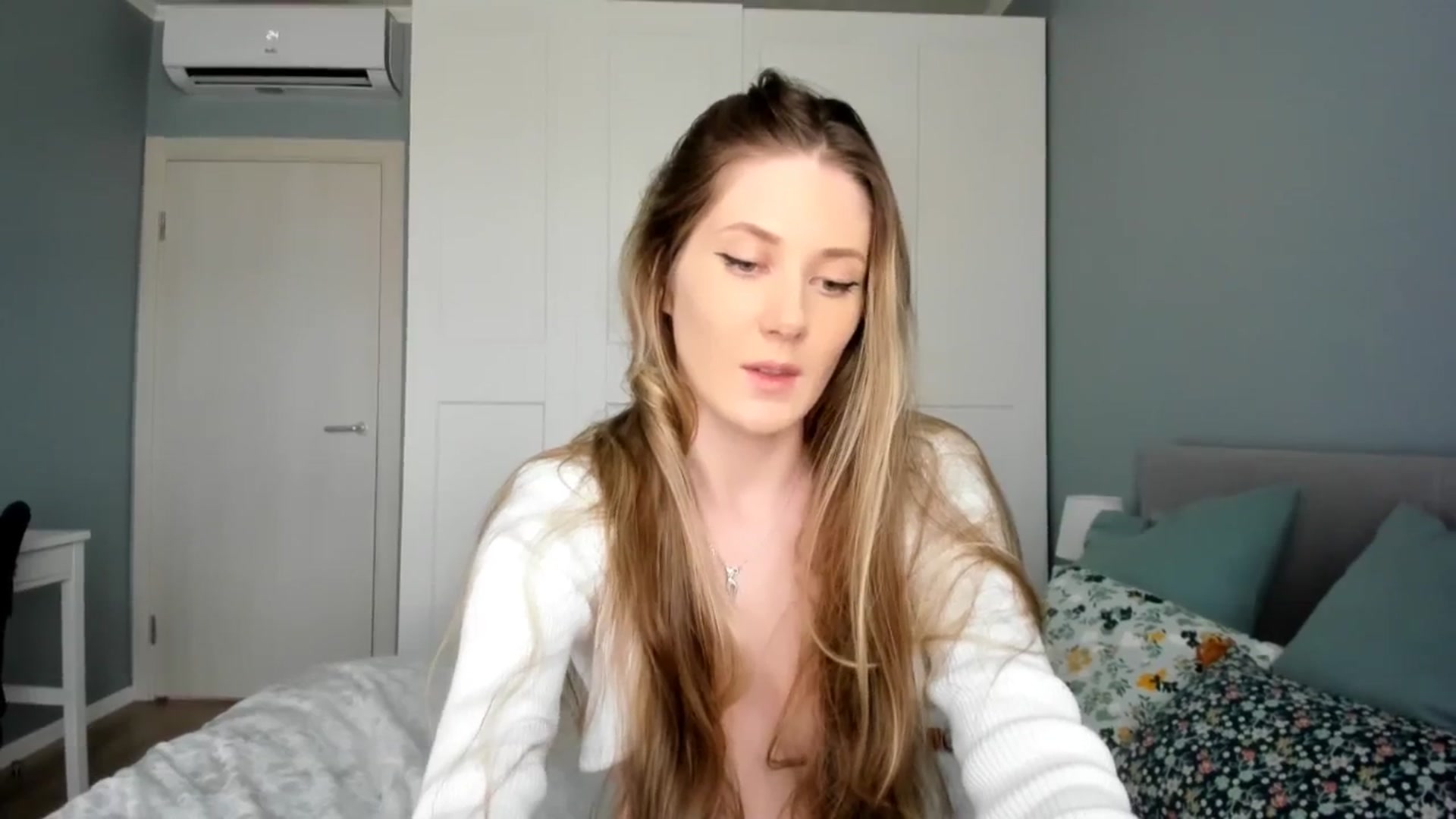 Gallery image thumbnail from PIXELS_'s myfreecams stream on, 06/07/2025, 07:34 image 8 of 20