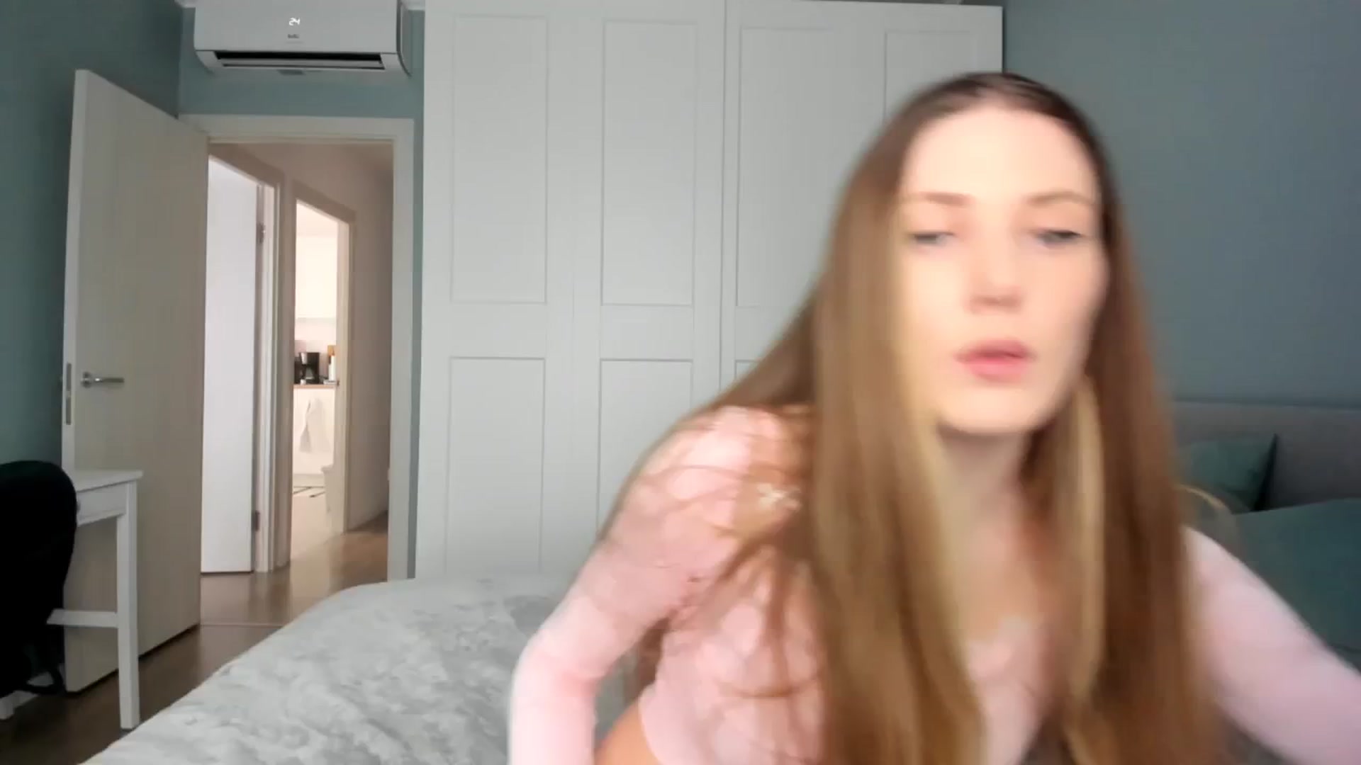 Gallery image thumbnail from PIXELS_'s myfreecams stream on, 06/08/2025, 06:31 image 7 of 20