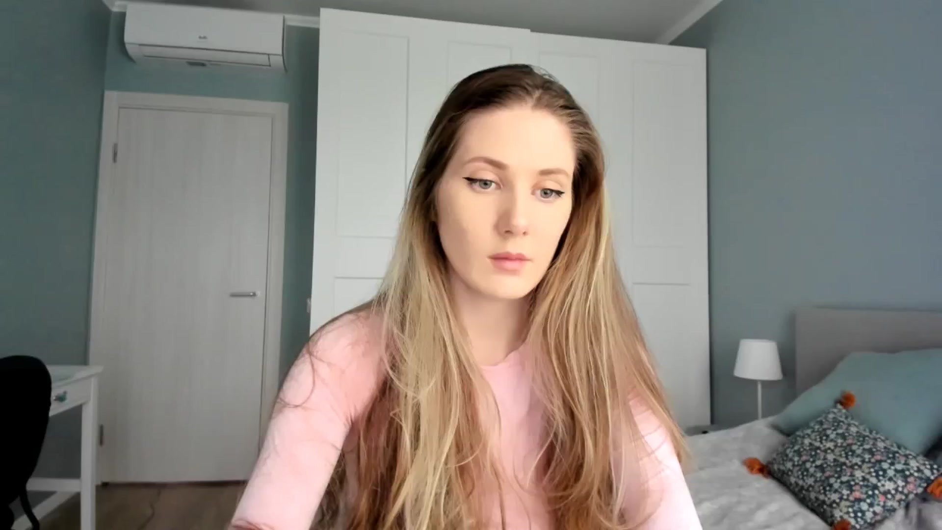 Gallery image thumbnail from PIXELS_'s myfreecams stream on, 06/15/2025, 09:49 image 1 of 20