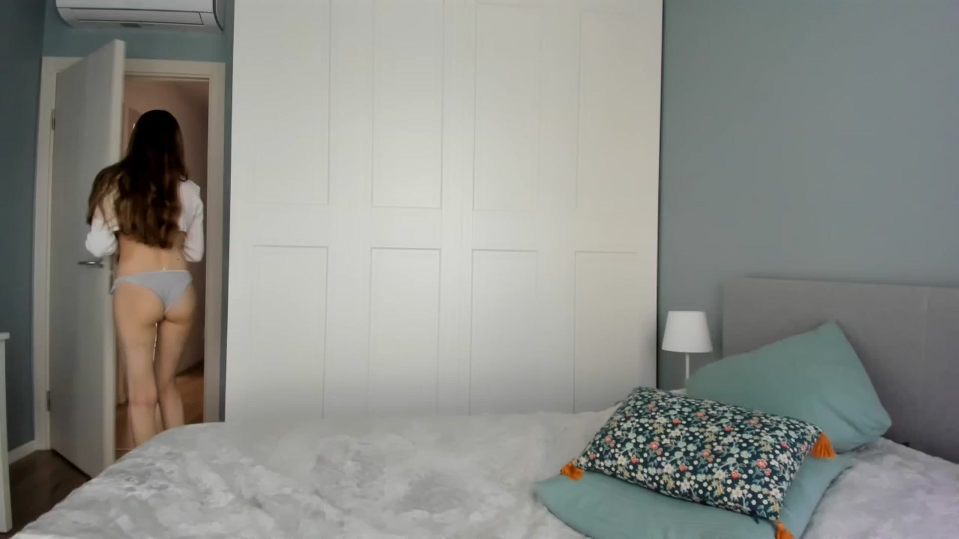 Gallery image thumbnail from PIXELS_'s myfreecams stream on, 06/25/2025, 07:03 image 18 of 20