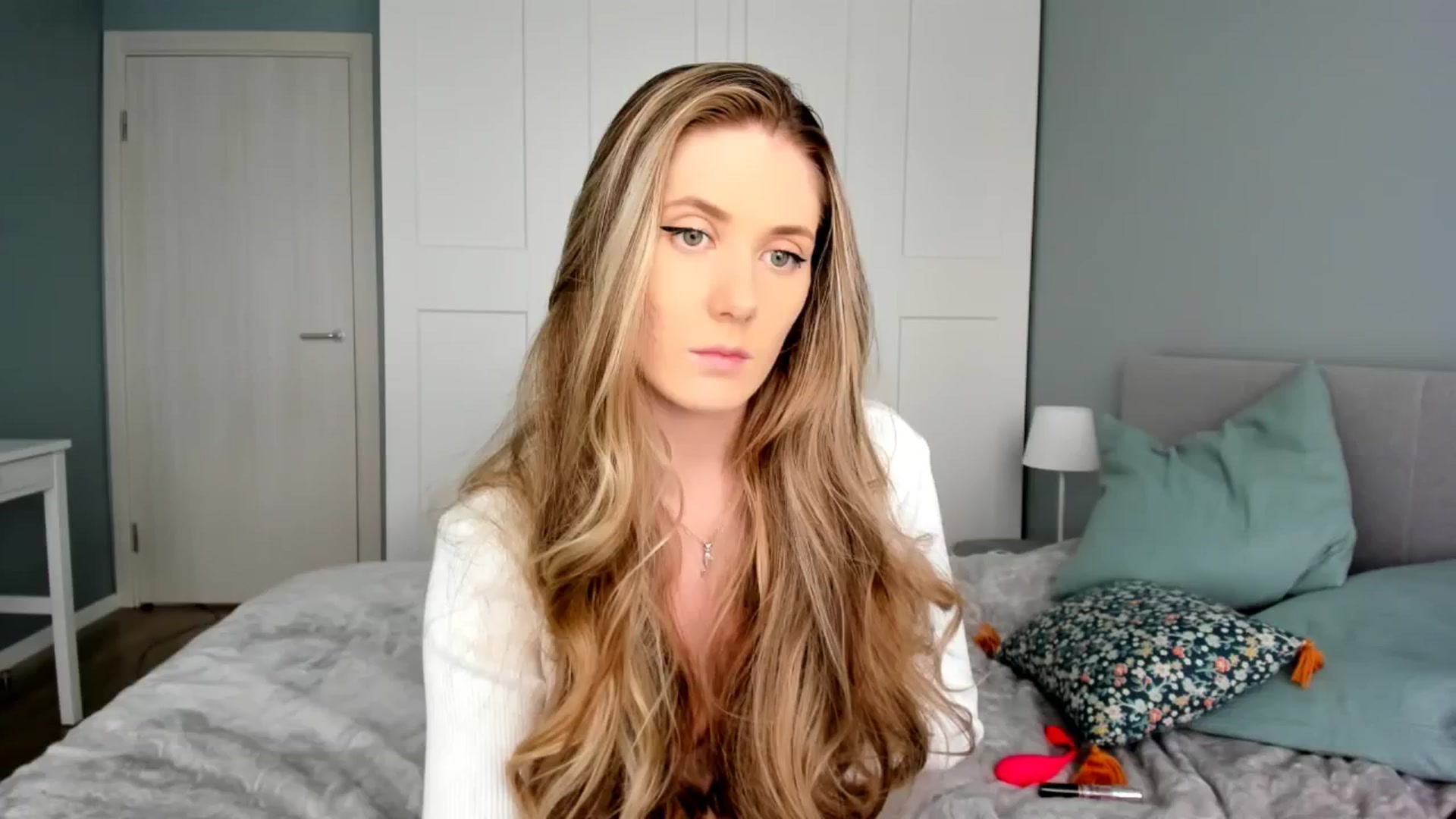 Gallery image thumbnail from PIXELS_'s myfreecams stream on, 07/06/2025, 09:11 image 6 of 20
