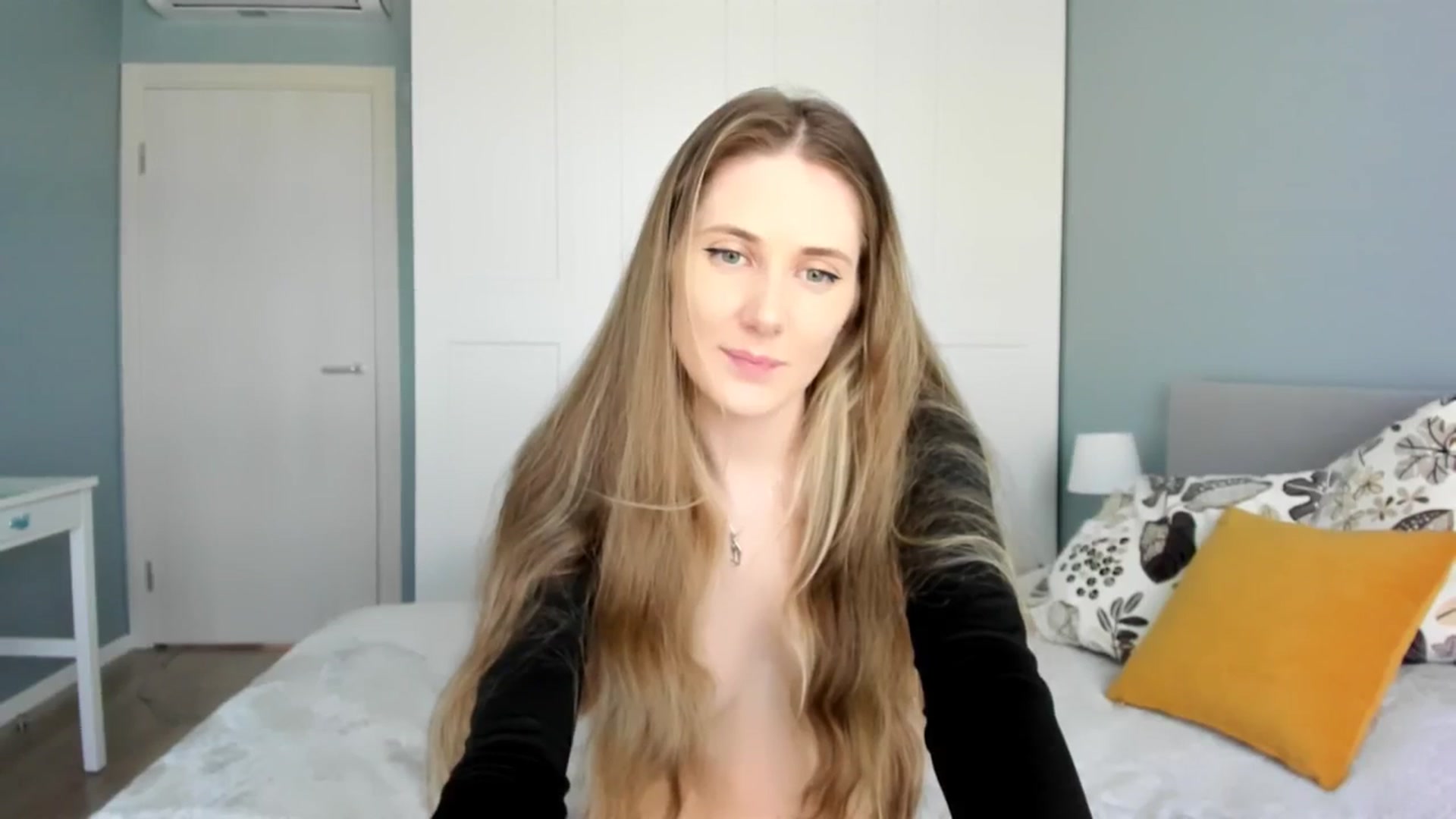 Gallery image thumbnail from PIXELS_'s myfreecams stream on, 07/27/2025, 09:20 image 17 of 20