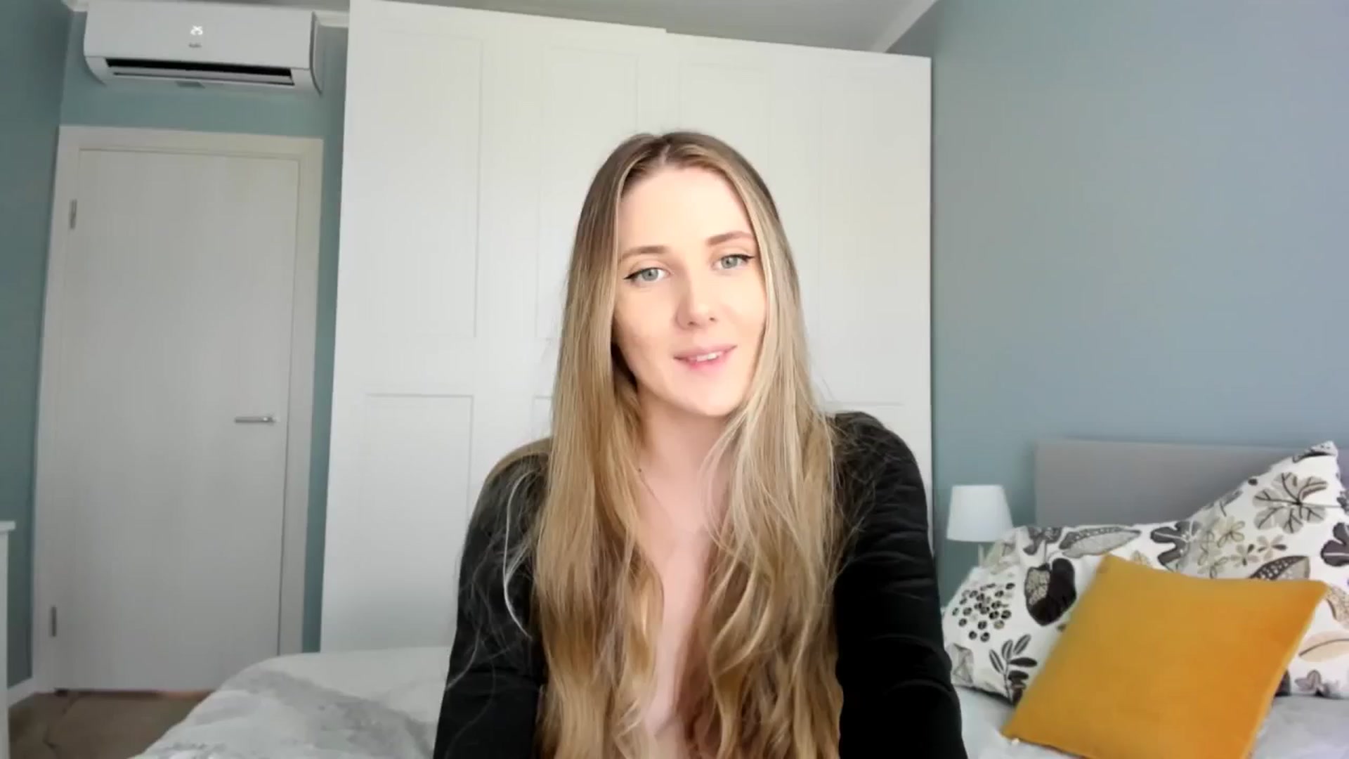 Gallery image thumbnail from PIXELS_'s myfreecams stream on, 07/27/2025, 11:34 image 2 of 20