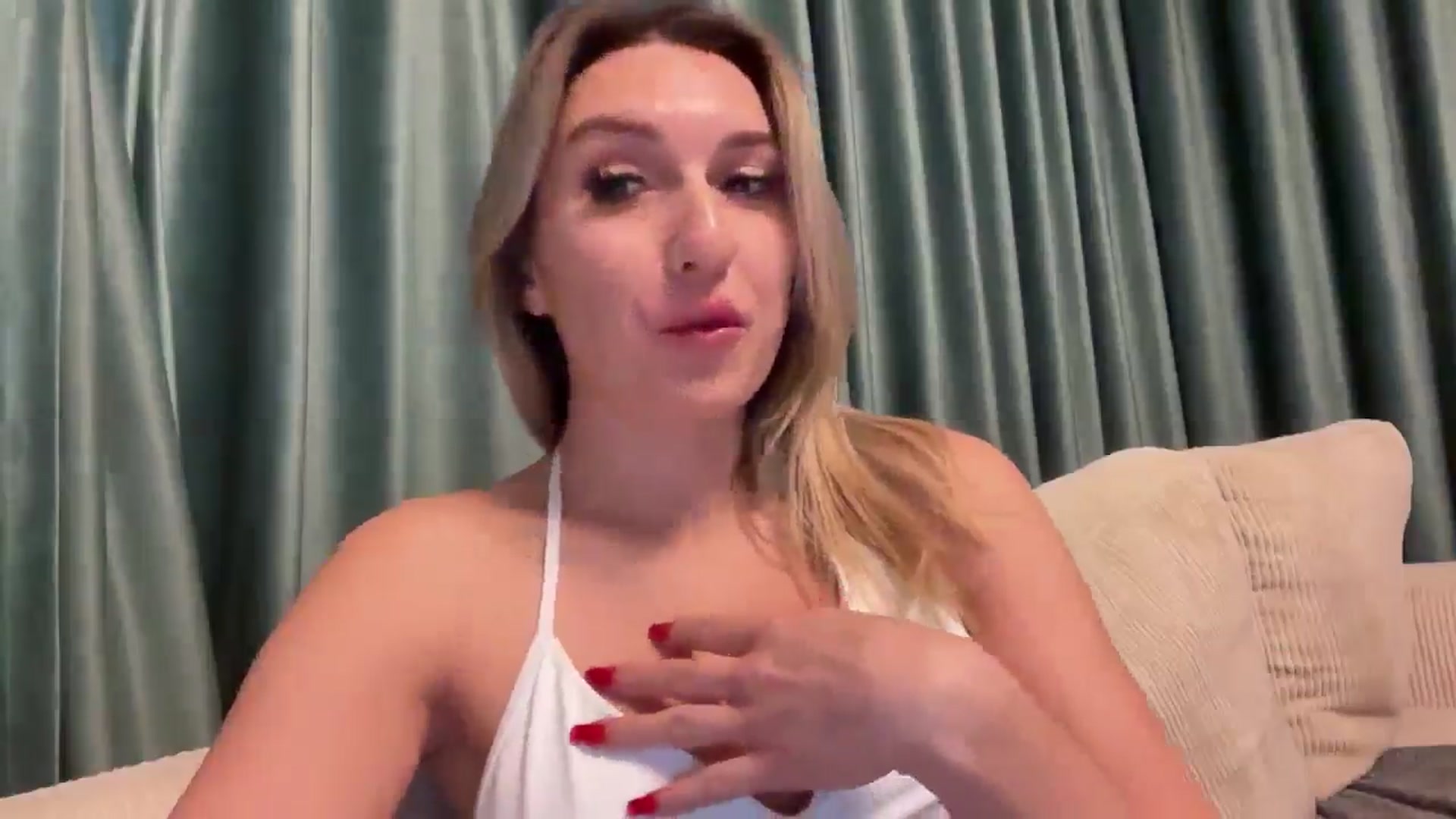 Gallery image thumbnail from PUJIE's myfreecams stream on, 12/28/2025, 13:47 image 5 of 20