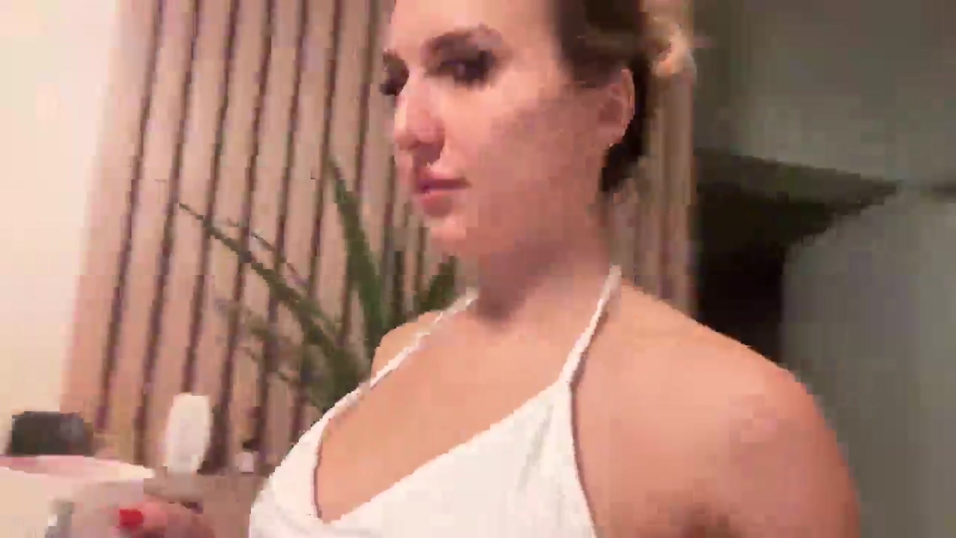 Gallery image thumbnail from PUJIE's myfreecams stream on, 12/28/2025, 16:43 image 6 of 20