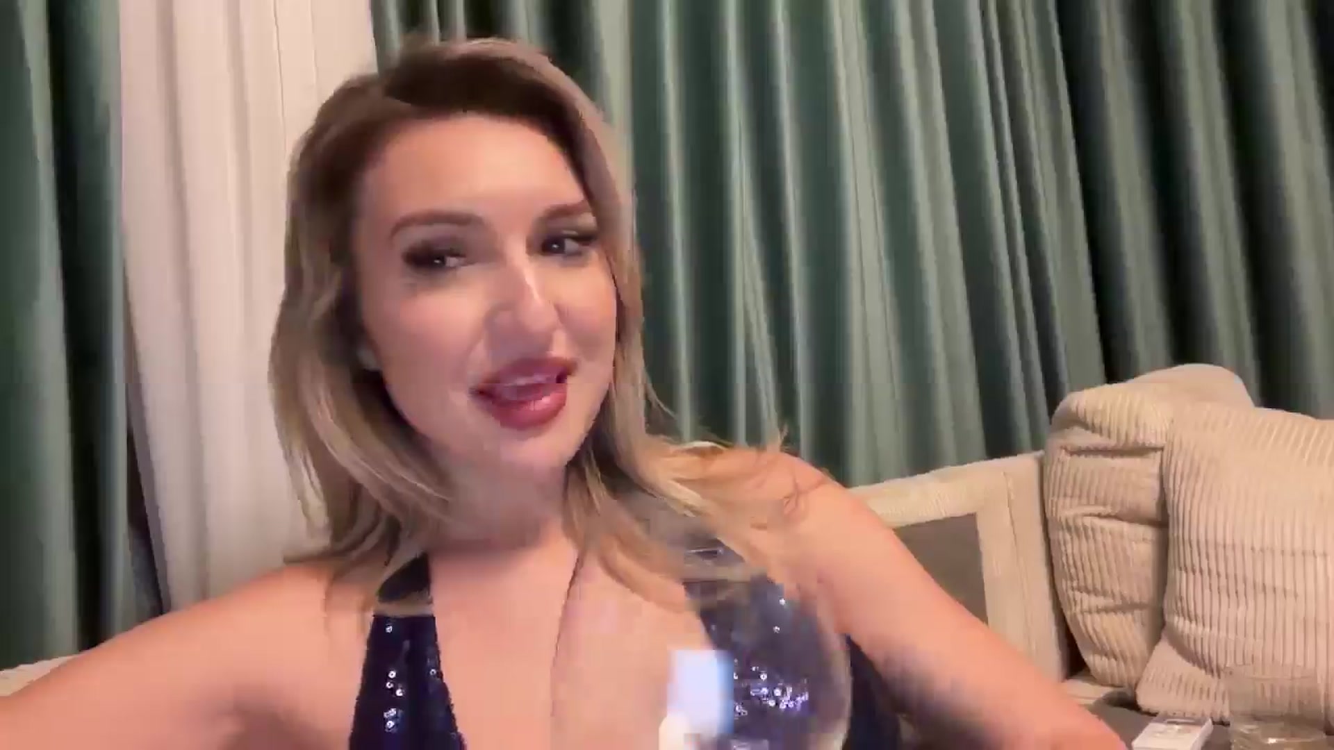 Gallery image thumbnail from PUJIE's myfreecams stream on, 12/31/2025, 23:05 image 5 of 20
