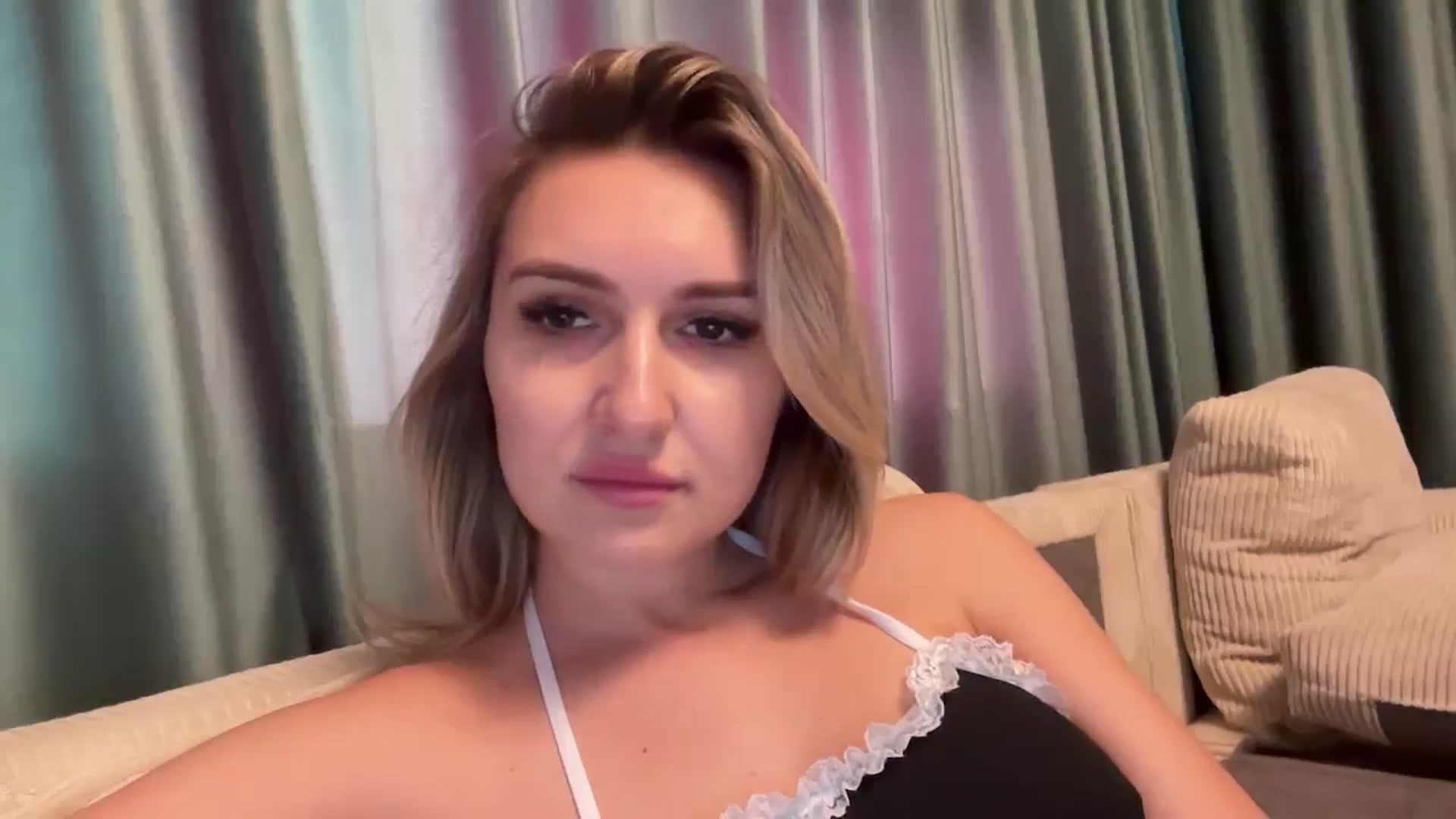 Gallery image thumbnail from PUJIE's myfreecams stream on, 01/01/2026, 12:49 image 4 of 20