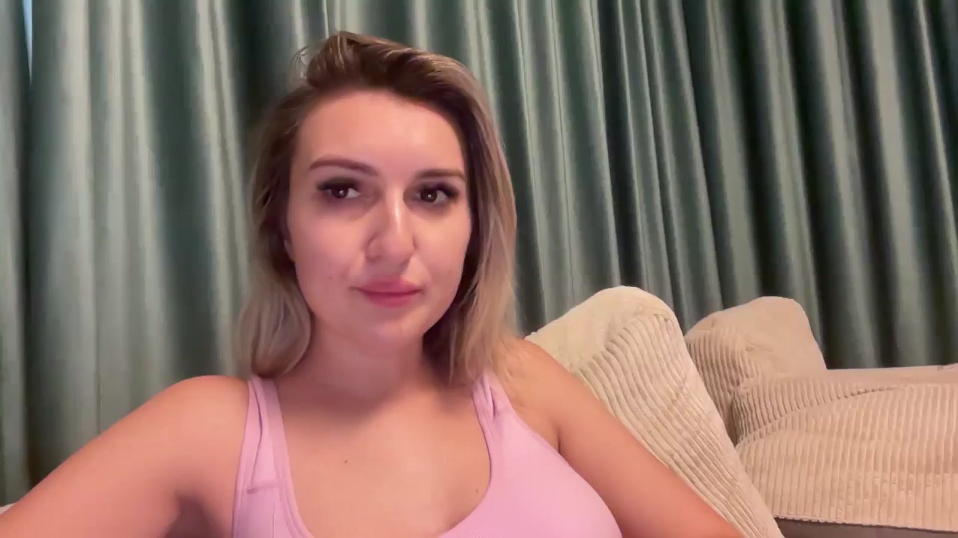 Gallery image thumbnail from PUJIE's myfreecams stream on, 01/26/2026, 12:01 image 10 of 20