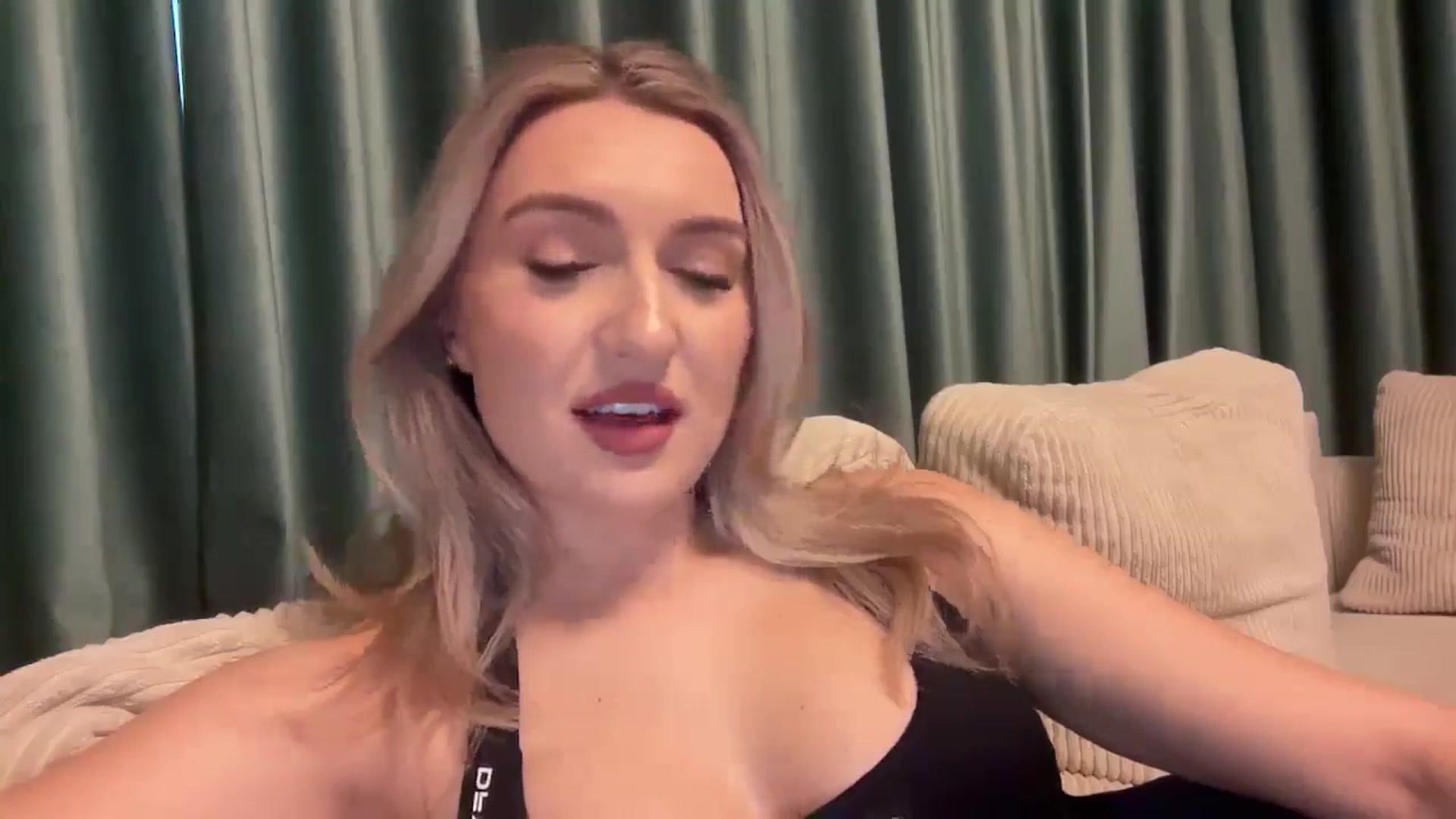 Gallery image thumbnail from PUJIE's myfreecams stream on, 02/12/2026, 15:53 image 2 of 20