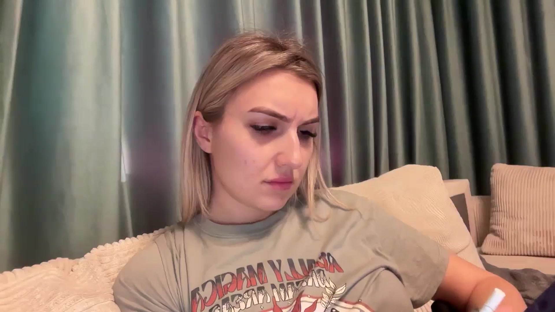 Gallery image thumbnail from PUJIE's myfreecams stream on, 02/14/2026, 13:15 image 12 of 20