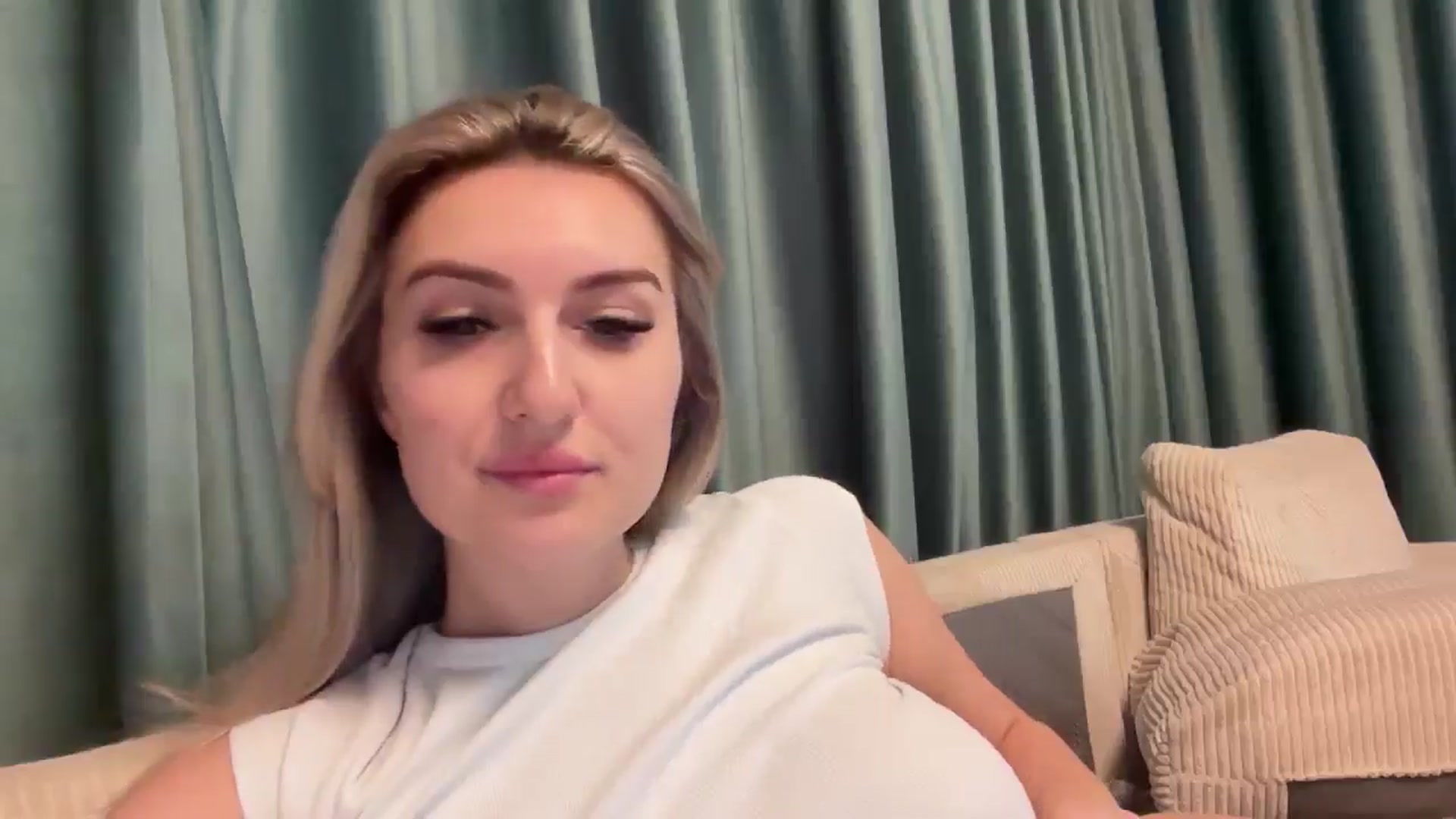 Gallery image thumbnail from PUJIE's myfreecams stream on, 02/18/2026, 08:30 image 19 of 20