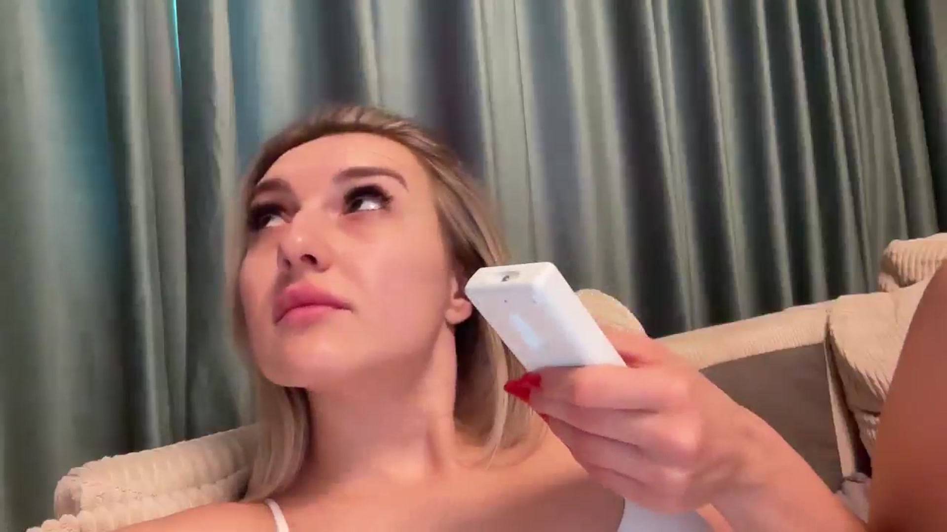 Gallery image thumbnail from PUJIE's myfreecams stream on, 02/19/2026, 12:28 image 14 of 20