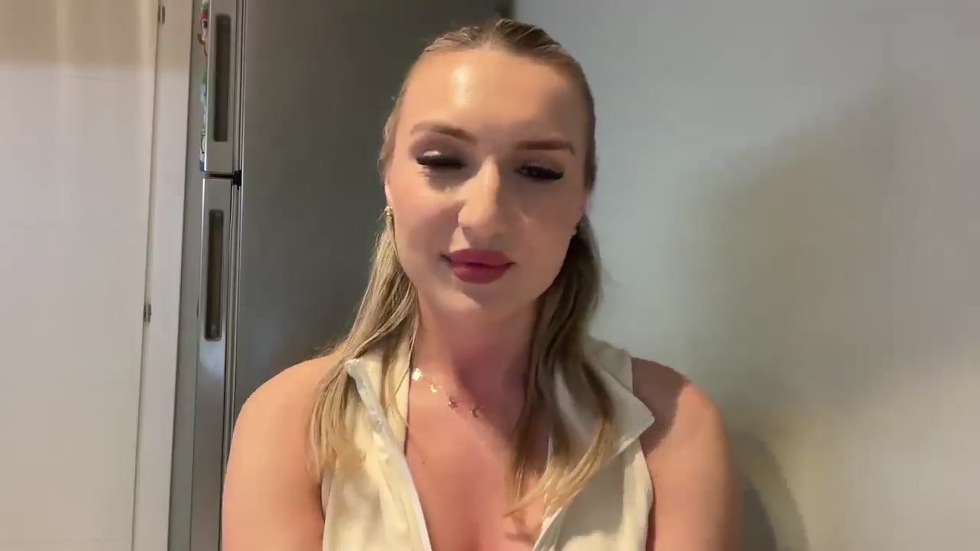Gallery image thumbnail from PUJIE's myfreecams stream on, 03/17/2026, 18:36 image 14 of 20