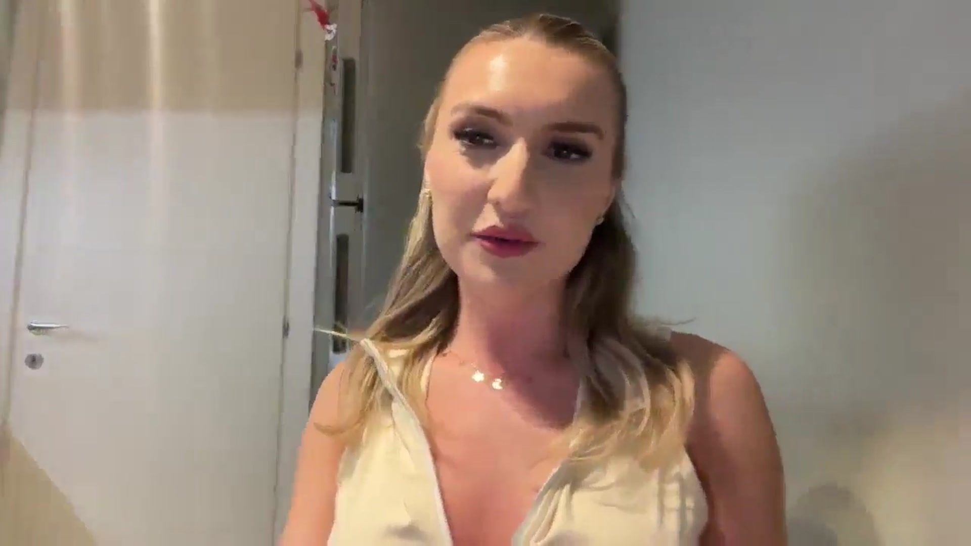 Gallery image thumbnail from PUJIE's myfreecams stream on, 03/17/2026, 18:36 image 8 of 20
