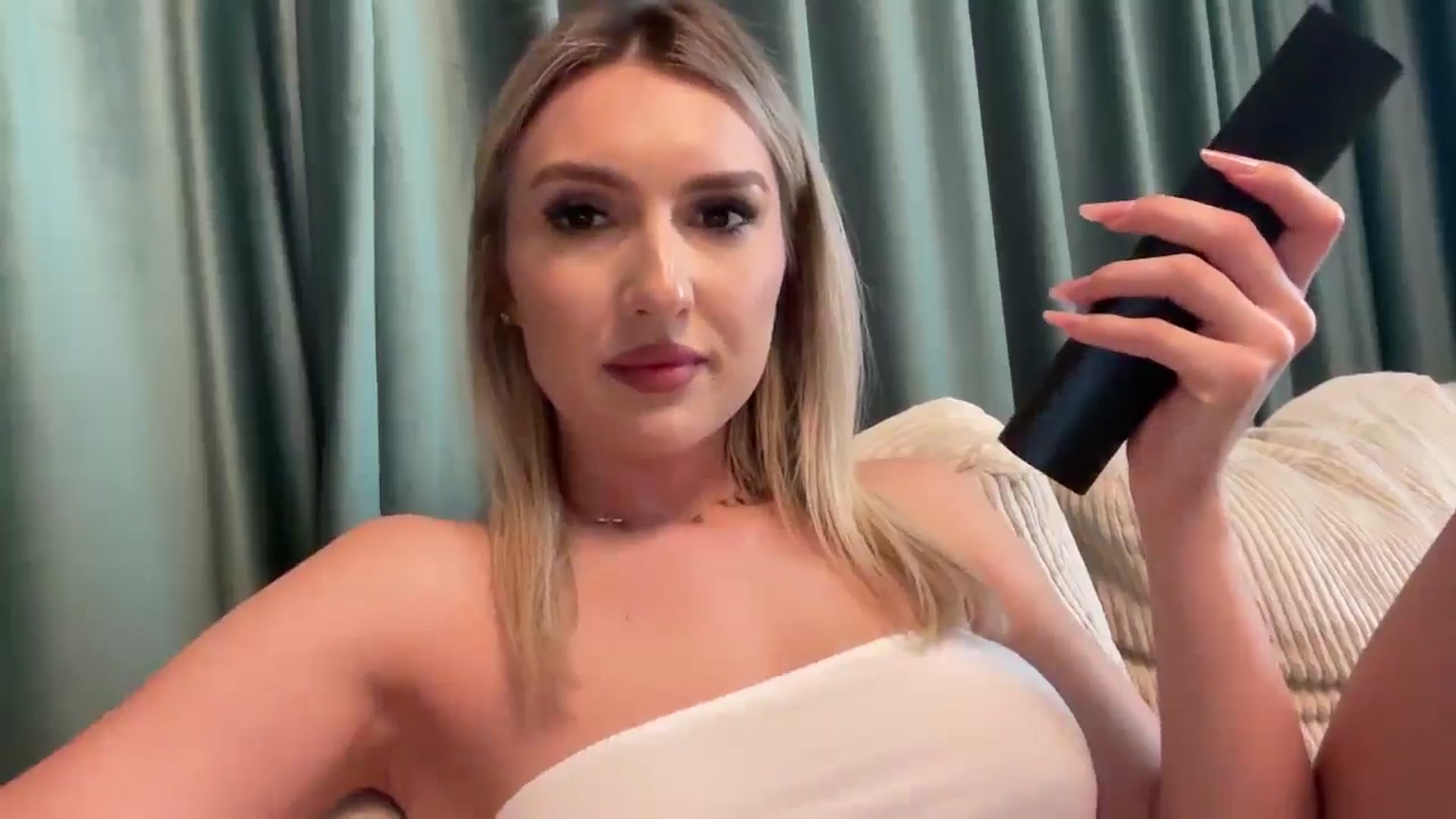 Gallery image thumbnail from PUJIE's myfreecams stream on, 03/21/2026, 13:20 image 2 of 20