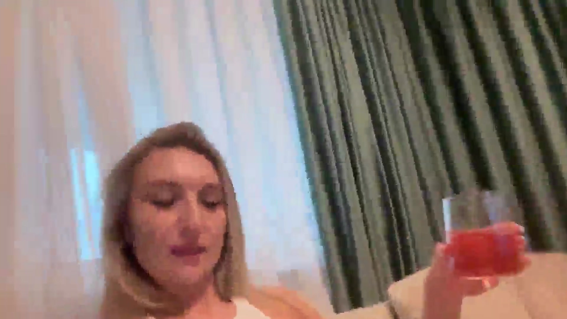 Gallery image thumbnail from PUJIE's myfreecams stream on, 03/31/2026, 15:45 image 13 of 20
