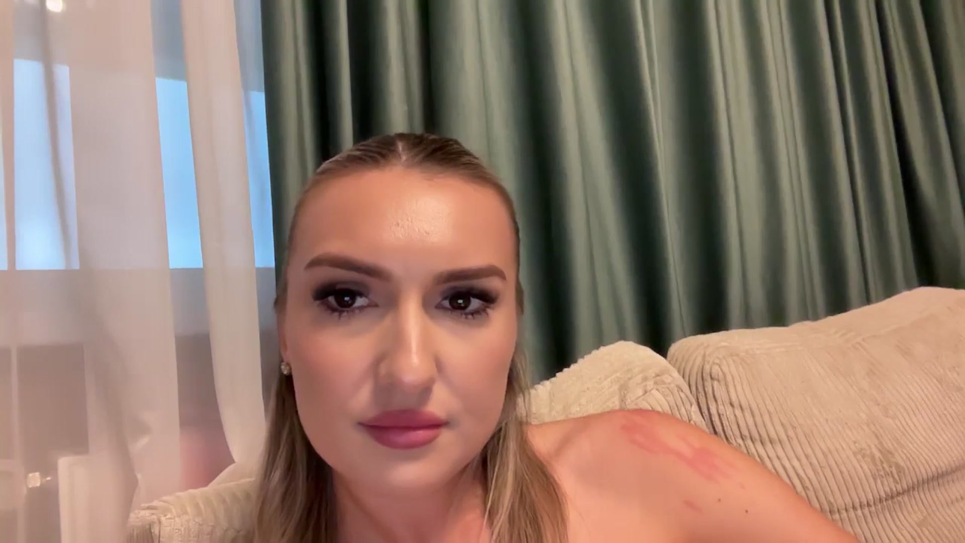 Gallery image thumbnail from PUJIE's myfreecams stream on, 04/06/2026, 16:27 image 19 of 20