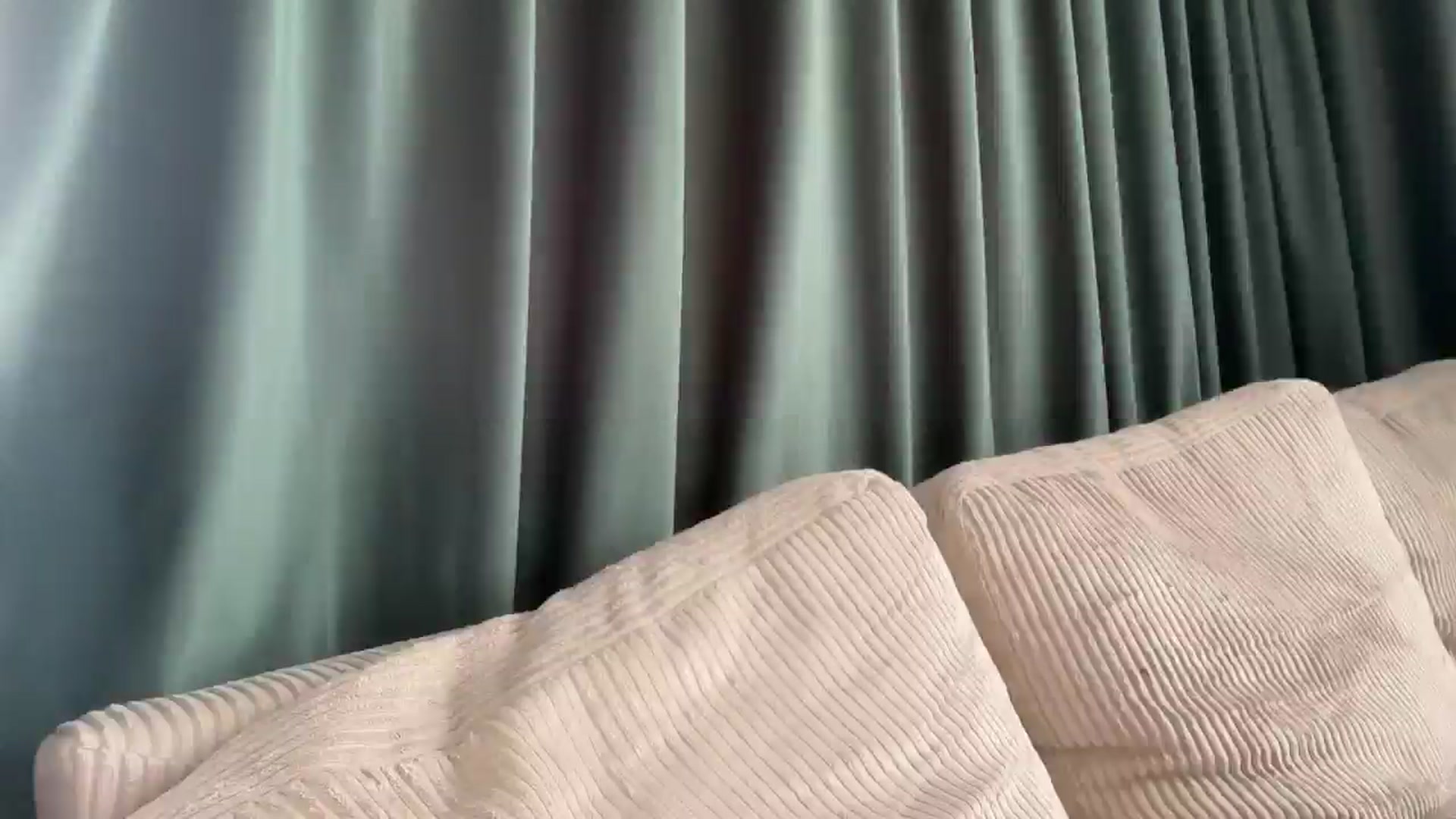 Gallery image thumbnail from PUJIE's myfreecams stream on, 04/20/2026, 13:04 image 17 of 20