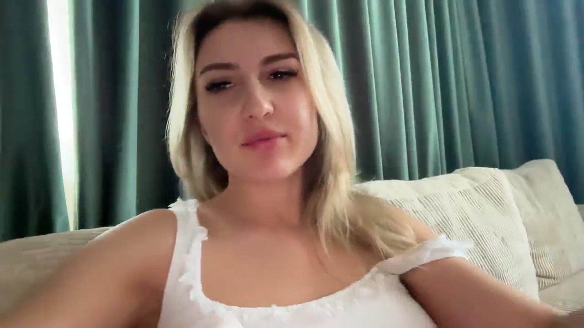 Gallery image thumbnail from PUJIE's myfreecams stream on, 04/25/2026, 12:47 image 2 of 20