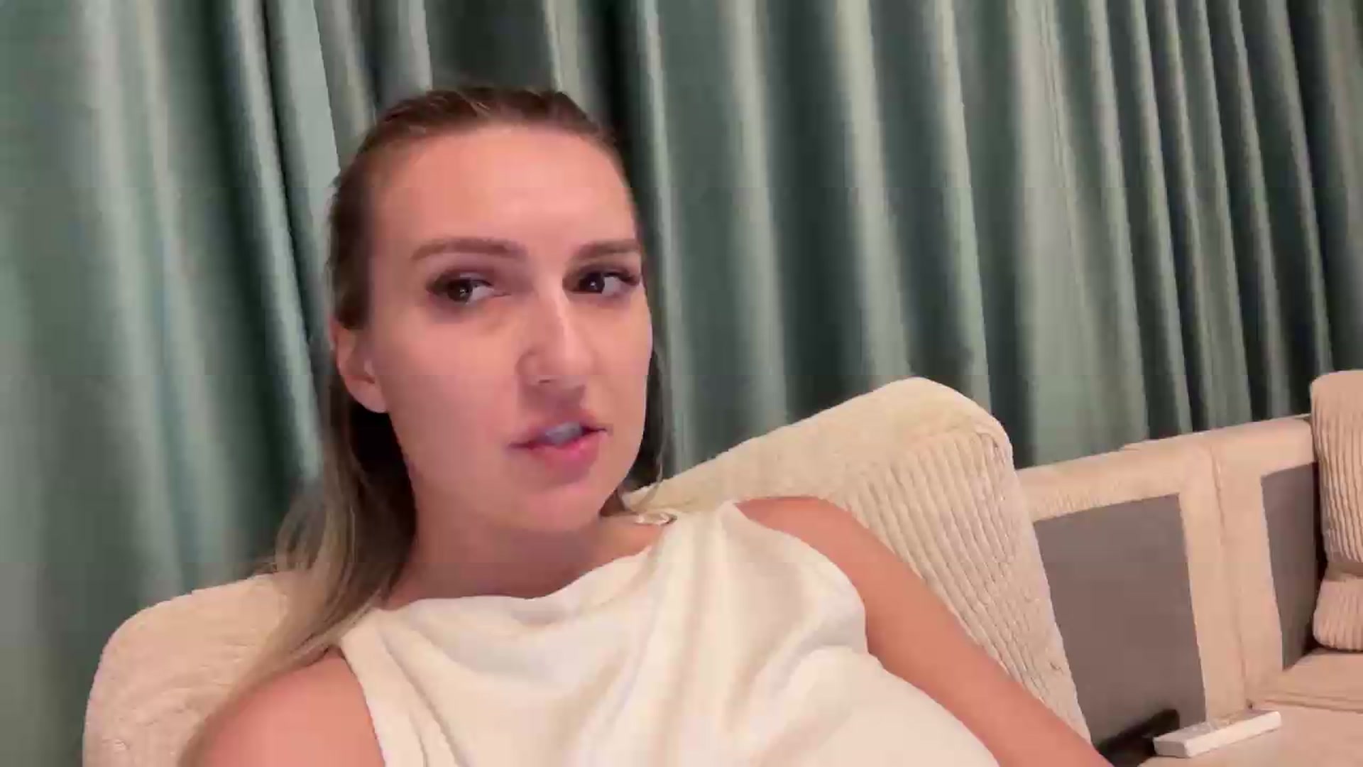 Gallery image thumbnail from PUJIE's myfreecams stream on, 05/12/2026, 13:51 image 3 of 20