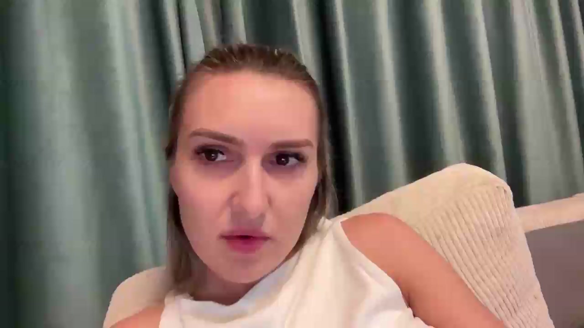 Gallery image thumbnail from PUJIE's myfreecams stream on, 05/12/2026, 13:51 image 13 of 20