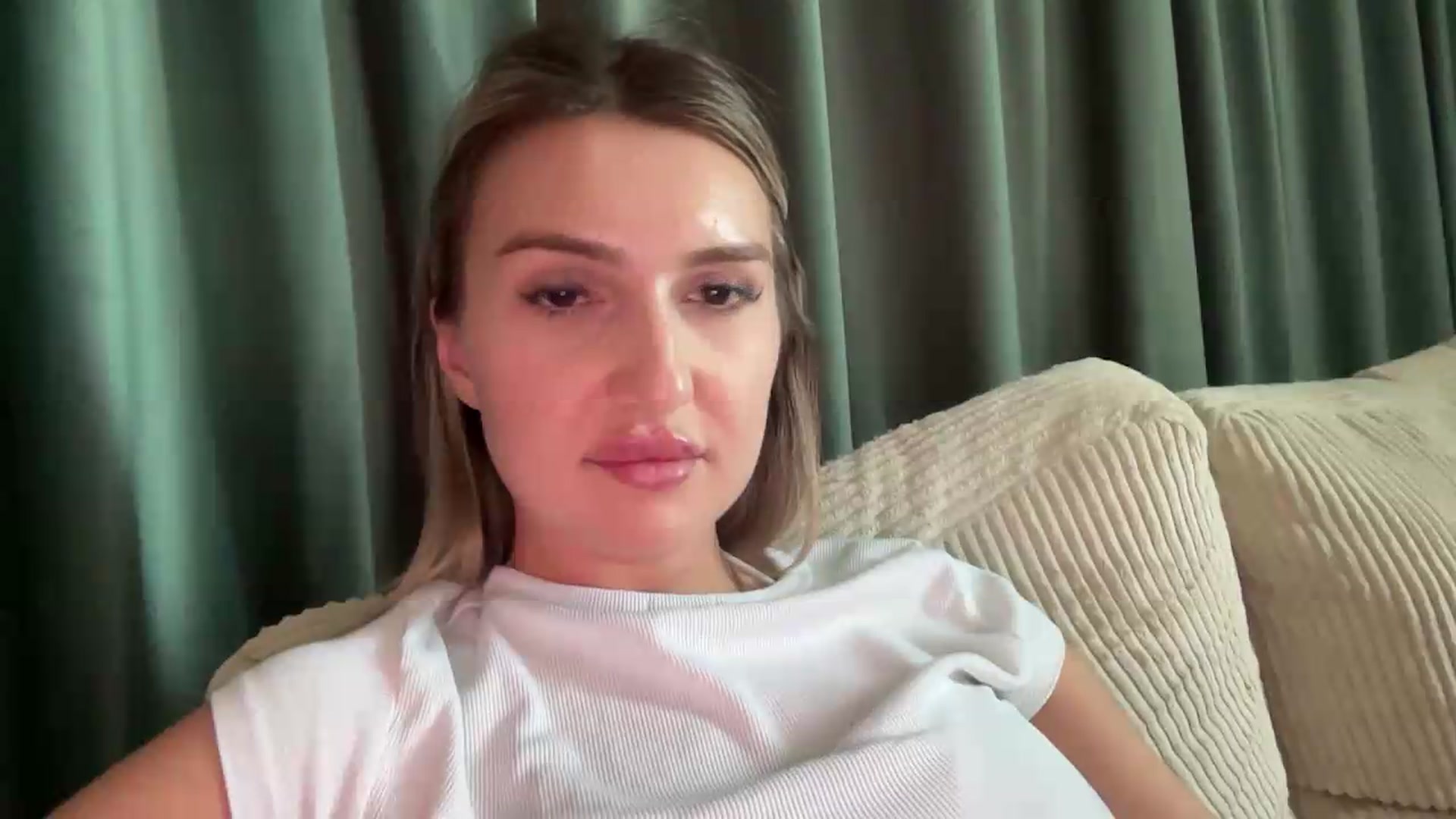 Gallery image thumbnail from PUJIE's myfreecams stream on, 05/15/2026, 14:28 image 10 of 20
