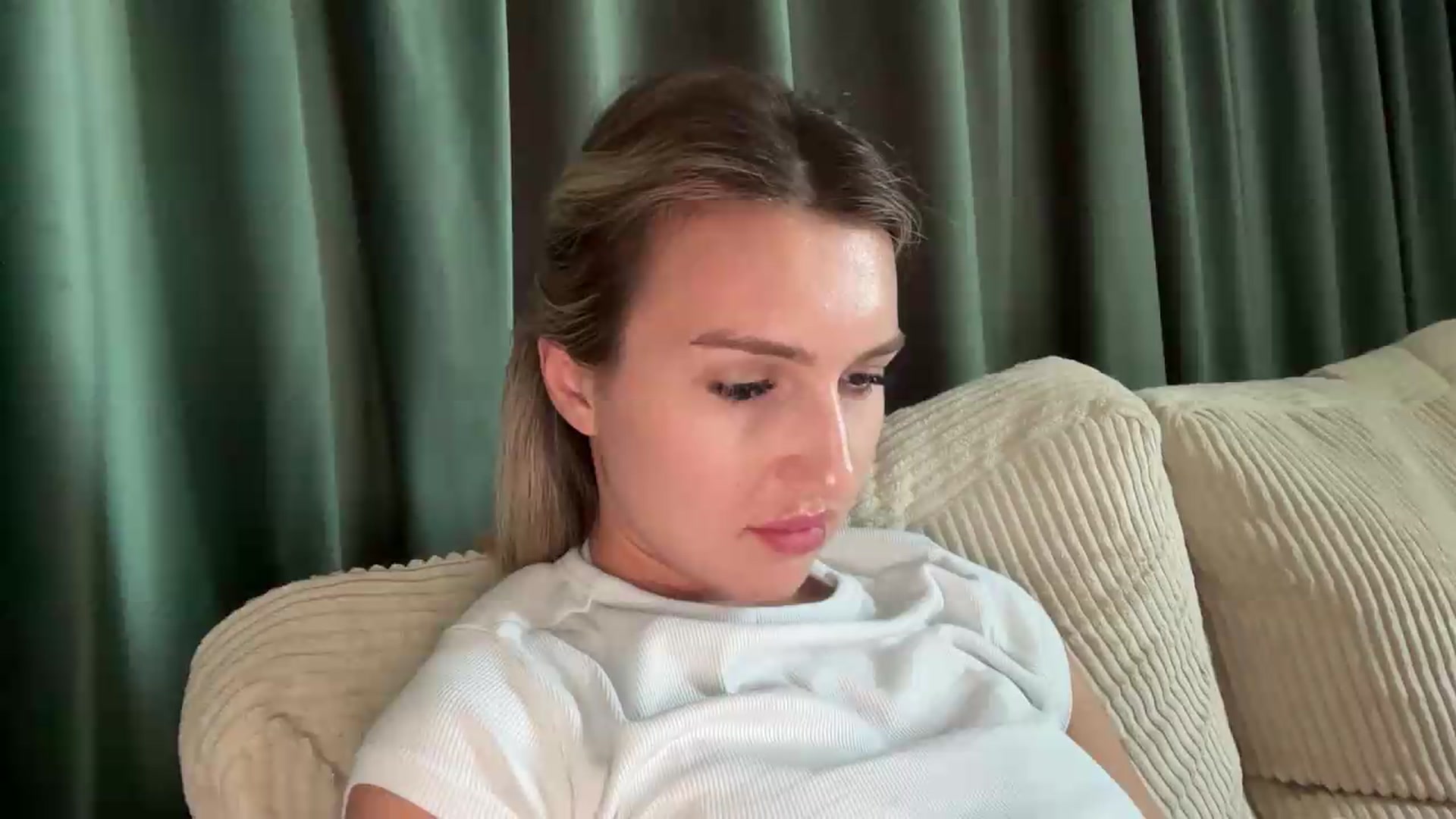 Gallery image thumbnail from PUJIE's myfreecams stream on, 05/15/2026, 14:28 image 5 of 20