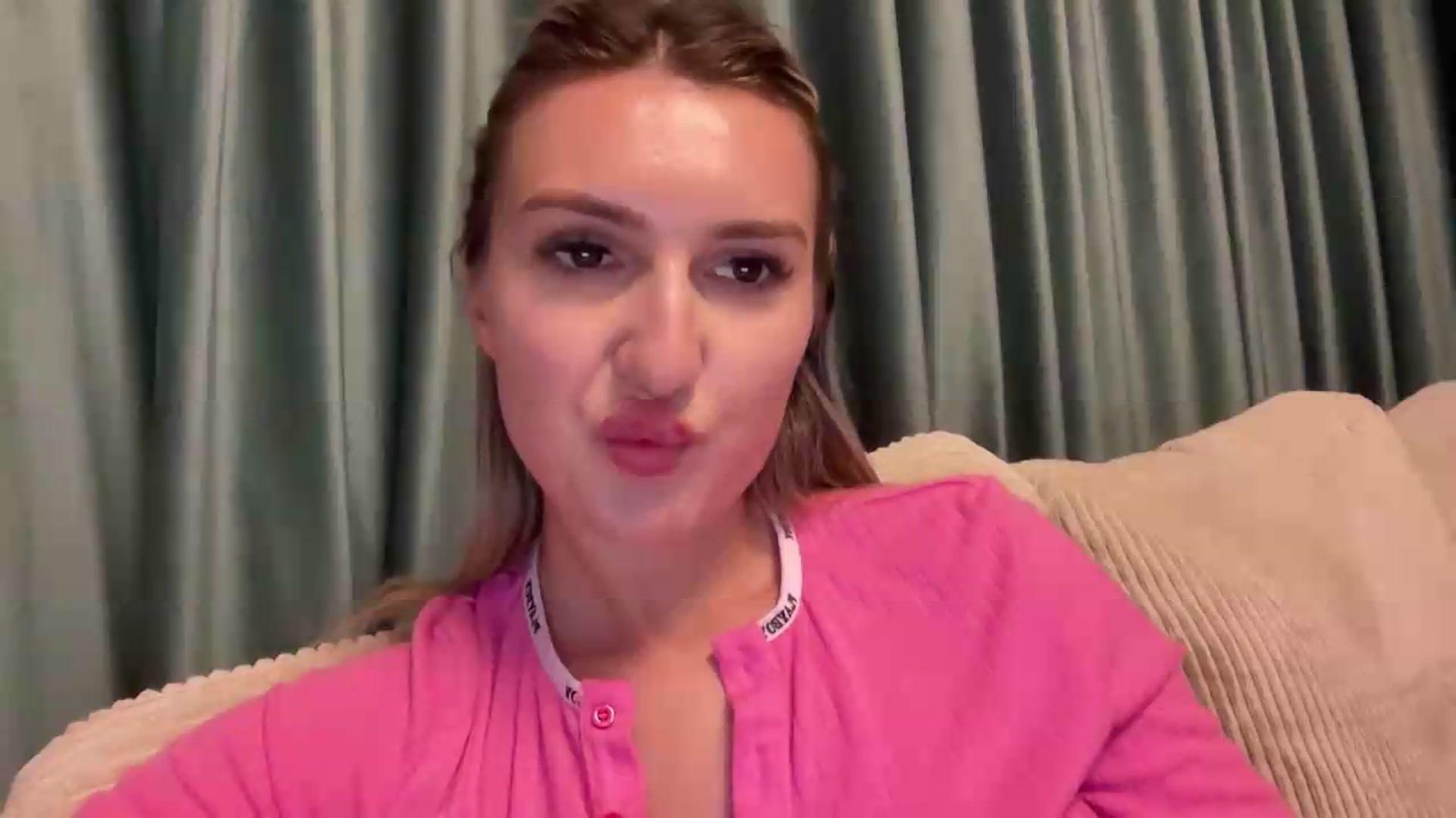 Gallery image thumbnail from PUJIE's myfreecams stream on, 05/15/2026, 18:34 image 2 of 20