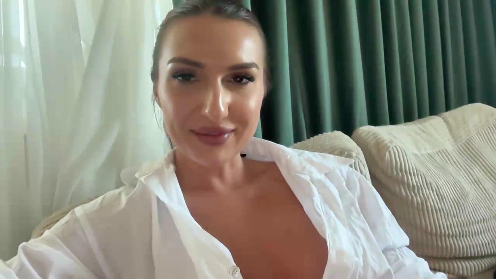 Gallery image thumbnail from PUJIE's myfreecams stream on, 05/26/2026, 15:27 image 18 of 20