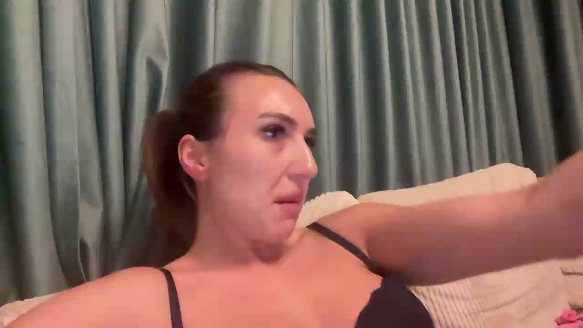 Gallery image thumbnail from PUJIE's myfreecams stream on, 06/03/2026, 20:51 image 3 of 20
