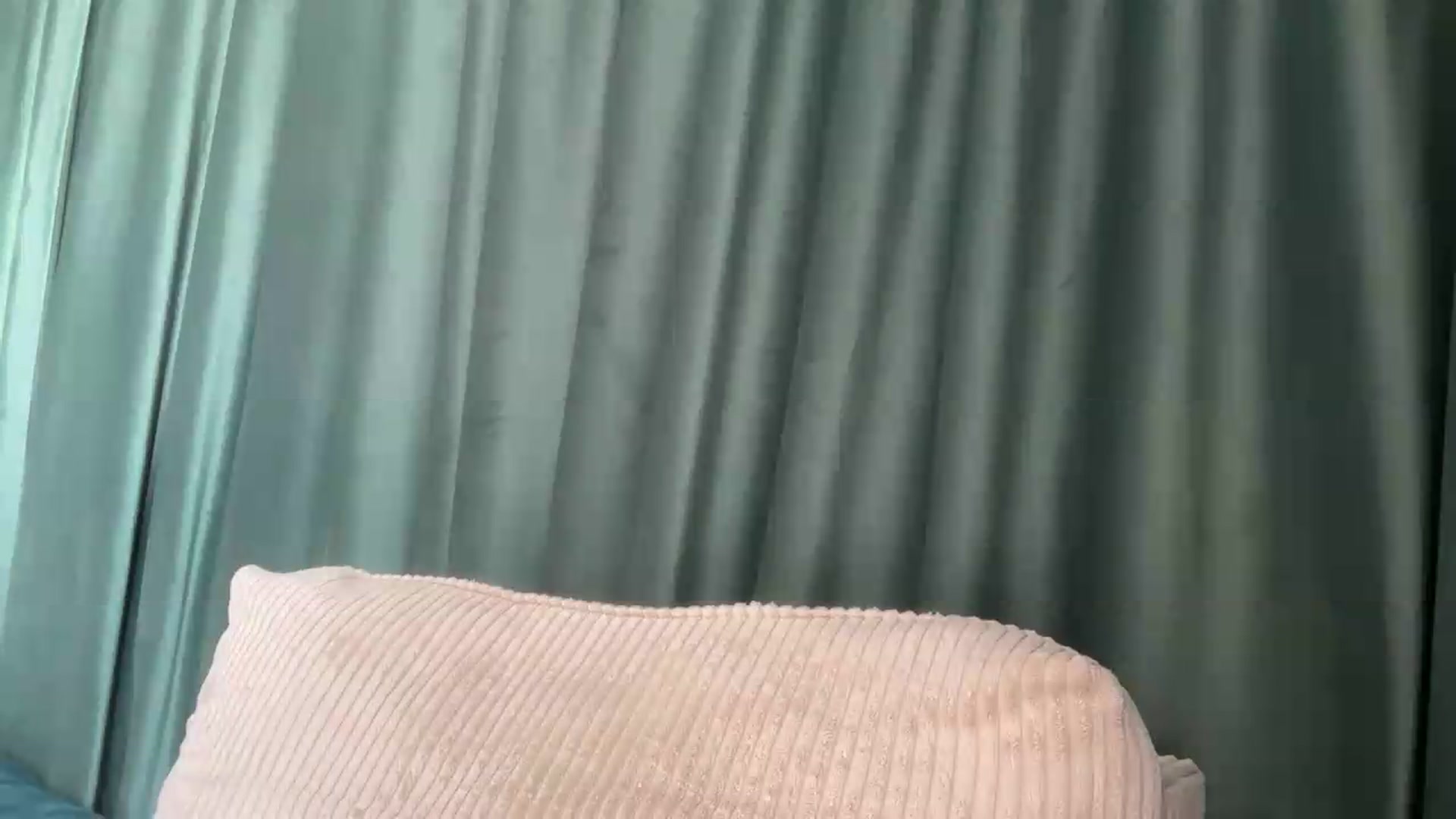 Gallery image thumbnail from PUJIE's myfreecams stream on, 06/26/2026, 15:56 image 5 of 20