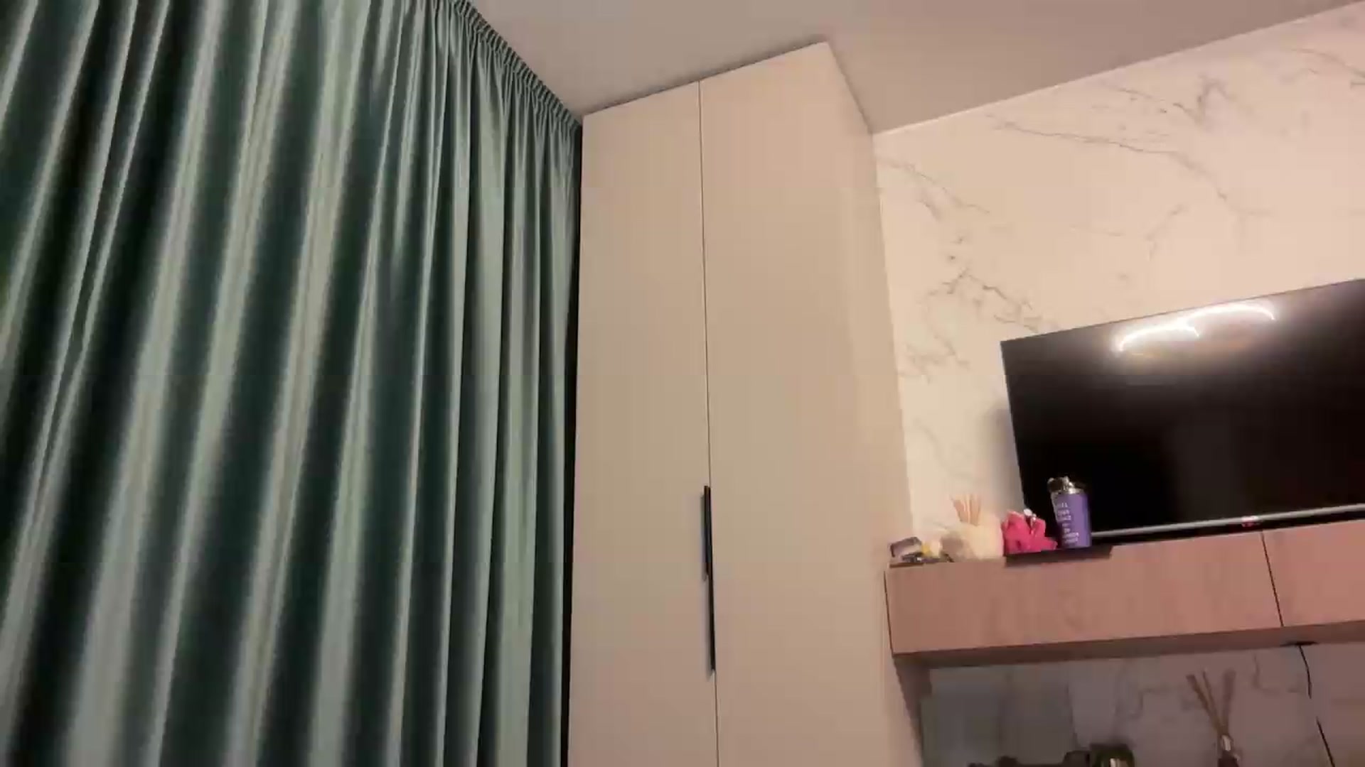 Gallery image thumbnail from PUJIE's myfreecams stream on, 07/01/2026, 20:18 image 4 of 20