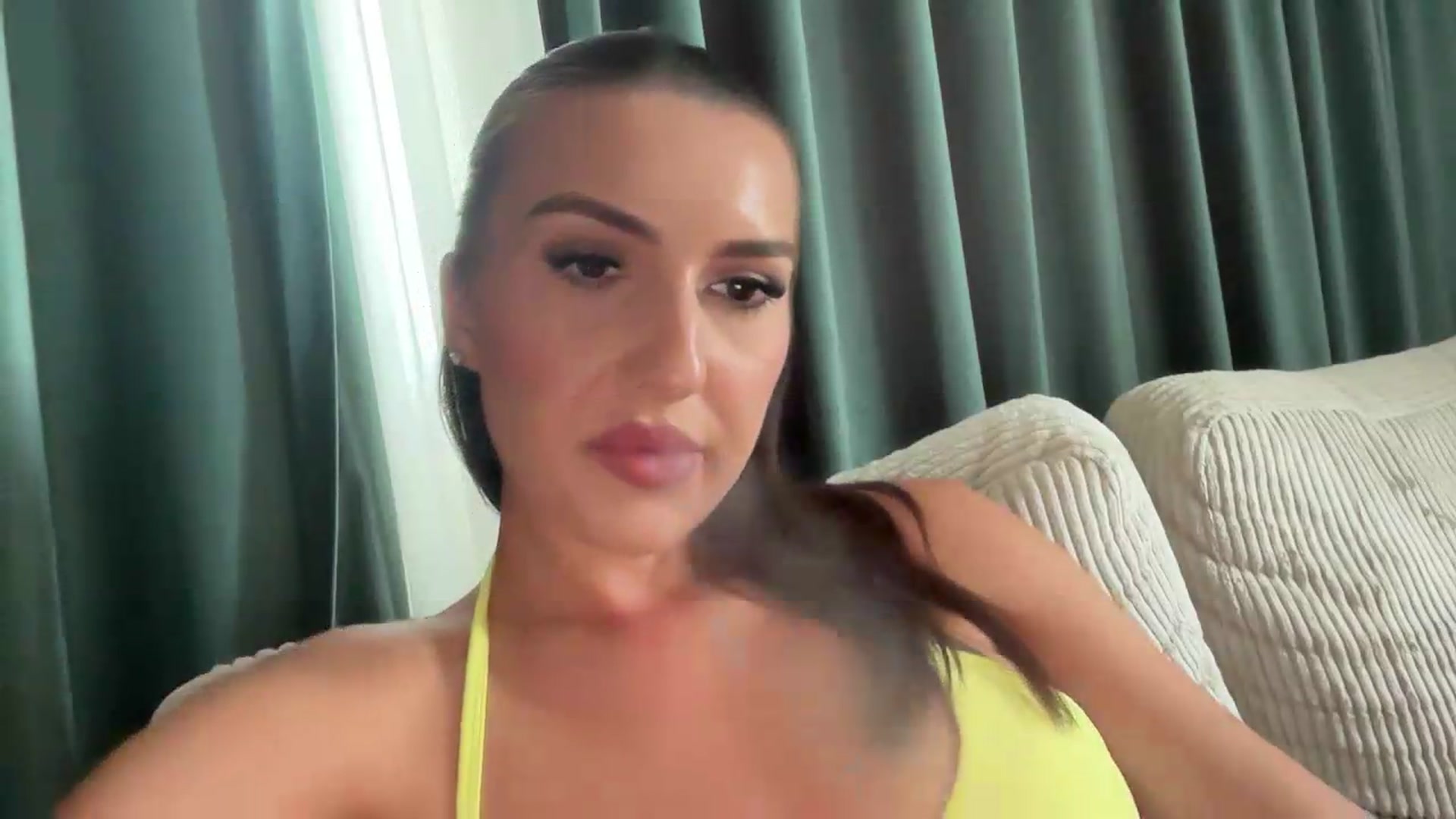 Gallery image thumbnail from PUJIE's myfreecams stream on, 07/15/2026, 12:05 image 19 of 20