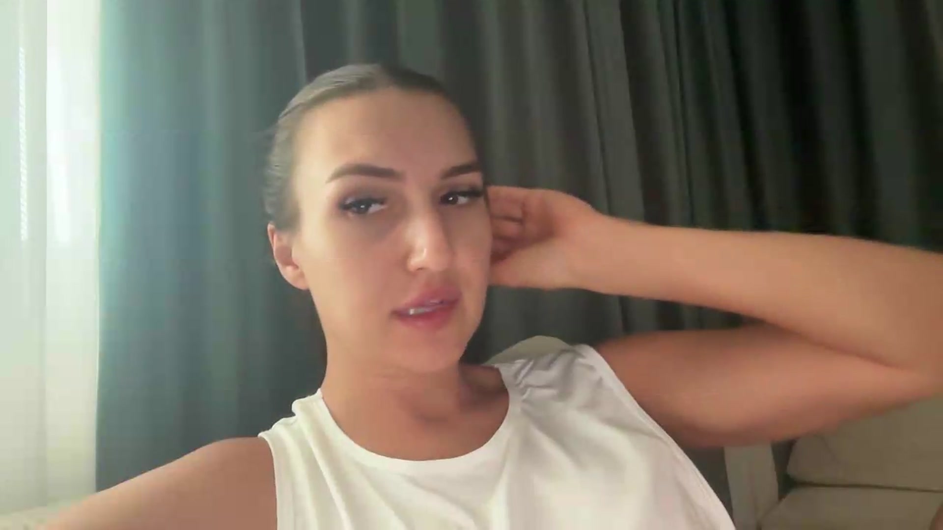 Gallery image thumbnail from PUJIE's myfreecams stream on, 07/19/2026, 10:31 image 9 of 20