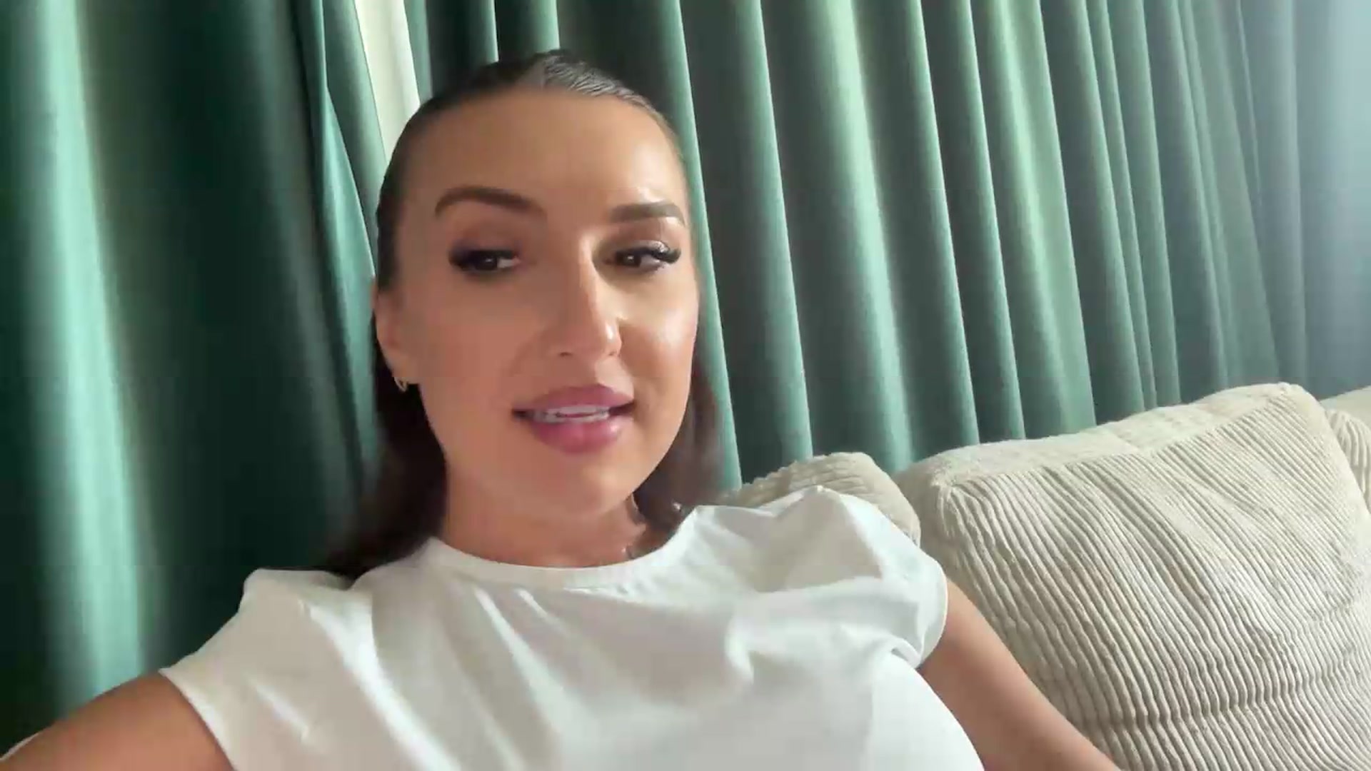 Gallery image thumbnail from PUJIE's myfreecams stream on, 08/06/2026, 11:22 image 12 of 20