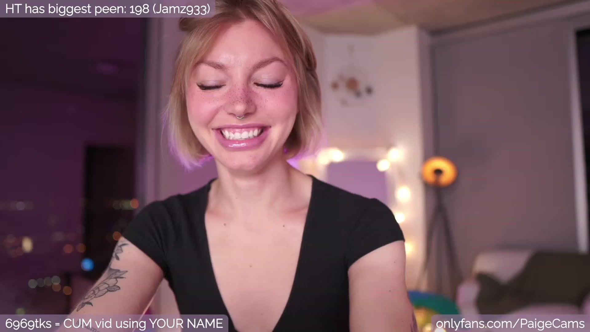 Gallery image thumbnail from Paige's myfreecams stream on, 12/01/2022, 03:14 image 7 of 20