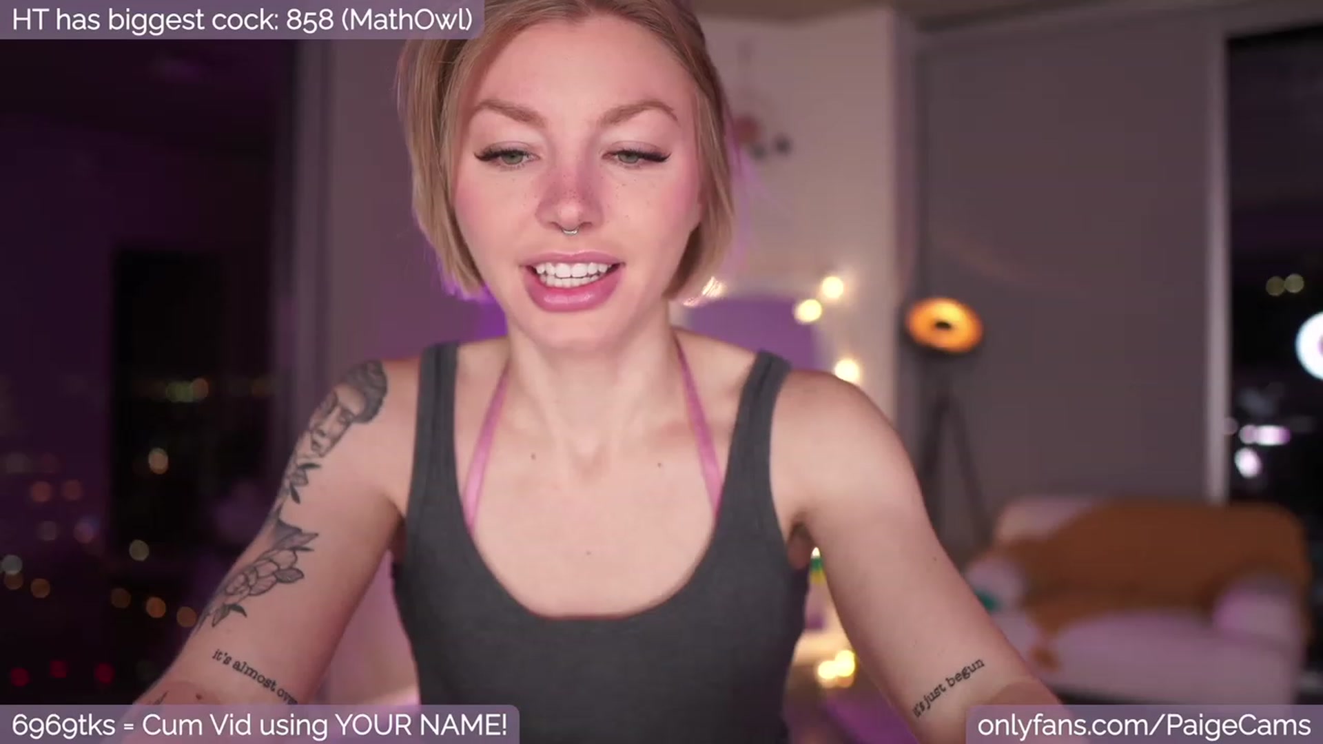 Gallery image thumbnail from Paige's myfreecams stream on, 12/11/2022, 02:32 image 14 of 20