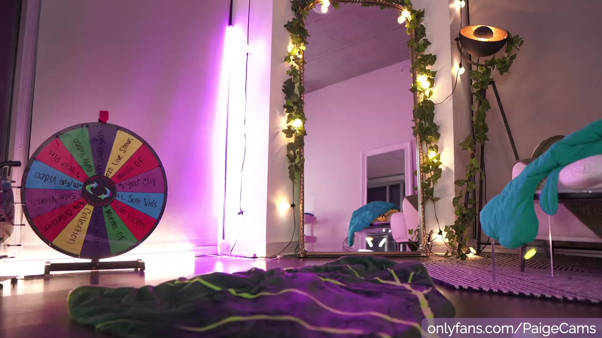 Gallery image thumbnail from Paige's myfreecams stream on, 01/22/2023, 05:24 image 7 of 20