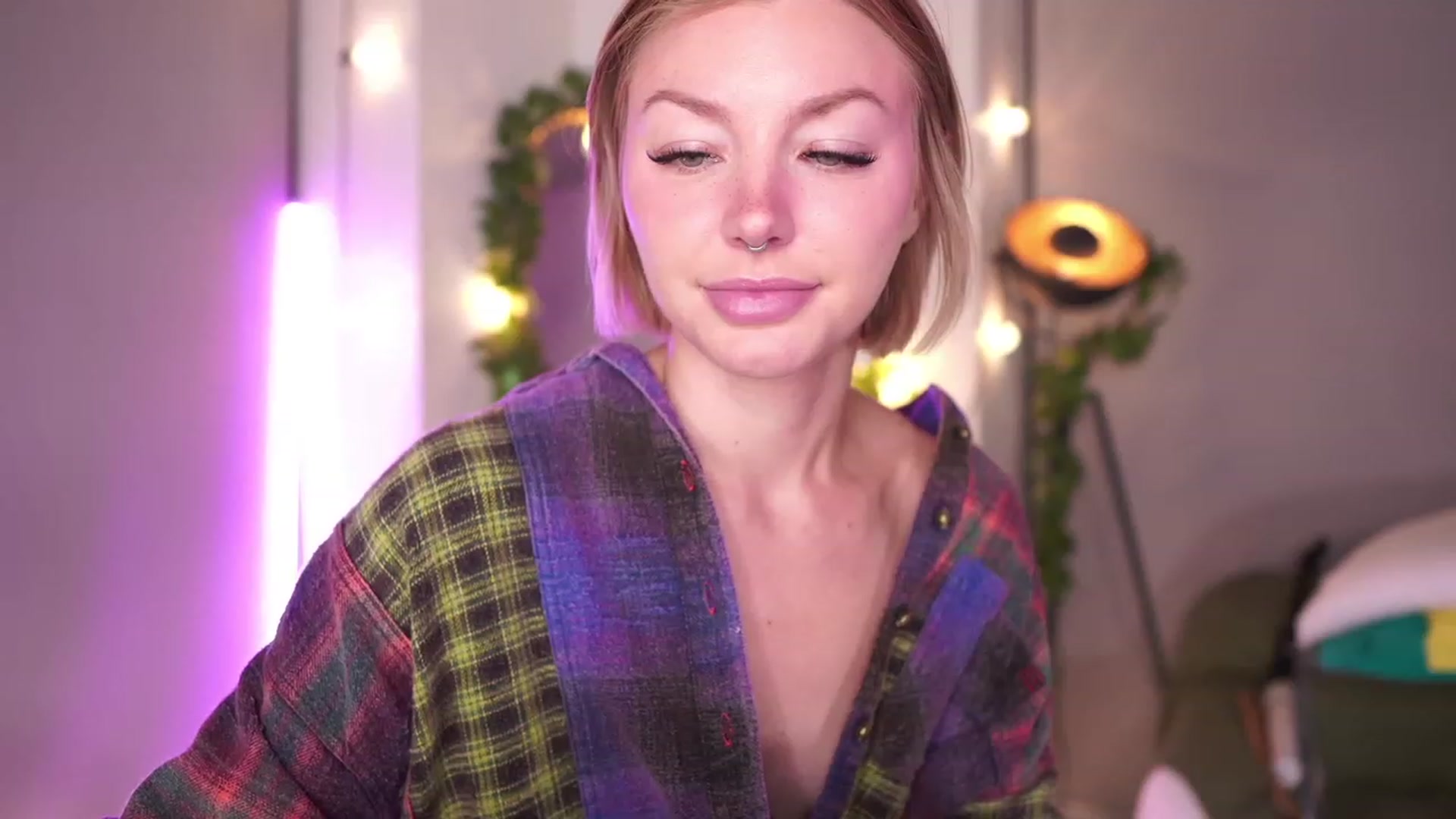 Gallery image thumbnail from Paige's myfreecams stream on, 01/31/2023, 02:28 image 16 of 20