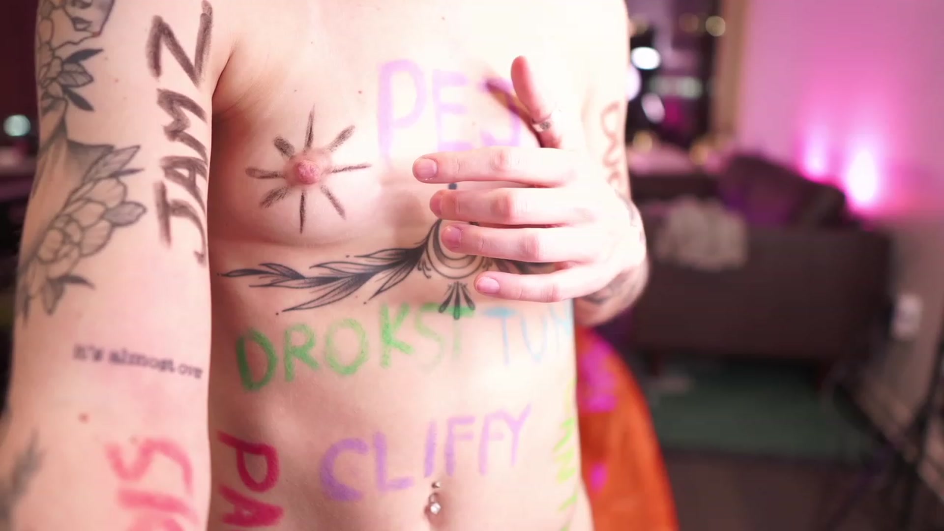 Gallery image thumbnail from Paige's myfreecams stream on, 03/01/2023, 06:04 image 9 of 20