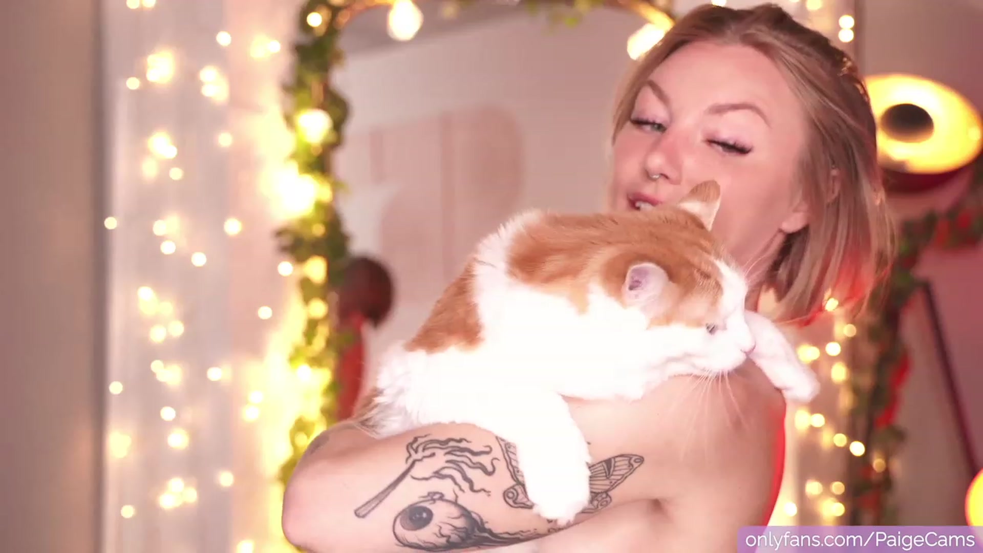 Gallery image thumbnail from Paige's myfreecams stream on, 04/09/2023, 04:21 image 13 of 20