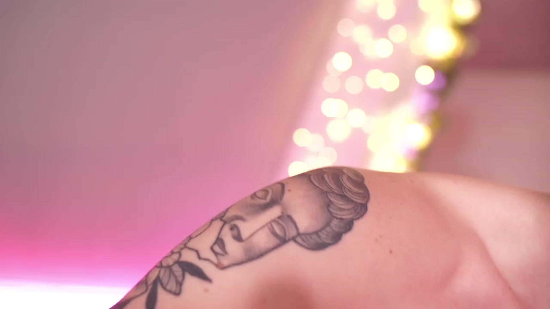 Gallery image thumbnail from Paige's myfreecams stream on, 04/30/2023, 03:44 image 15 of 20