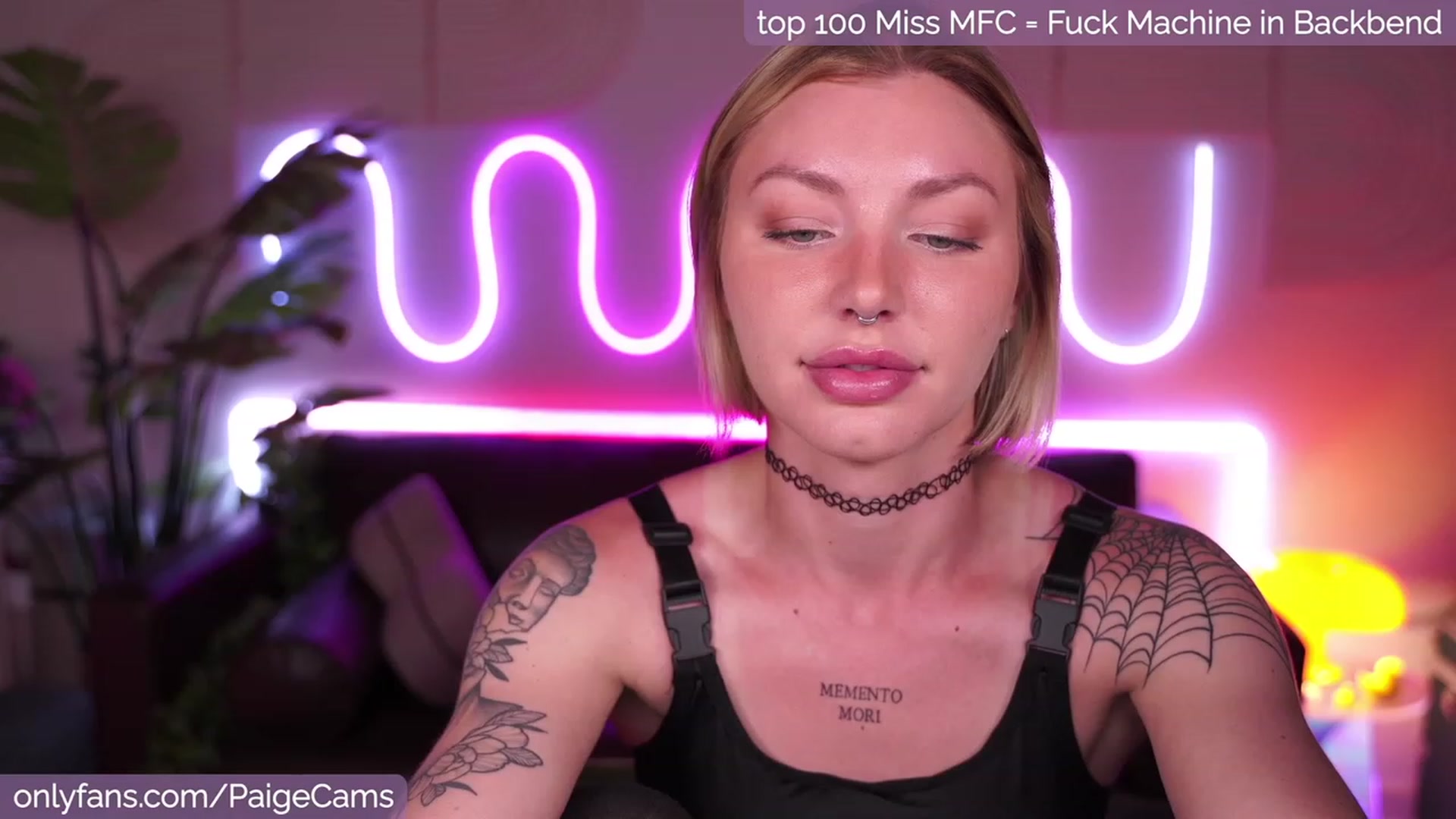 Gallery image thumbnail from Paige's myfreecams stream on, 08/20/2023, 05:06 image 9 of 20