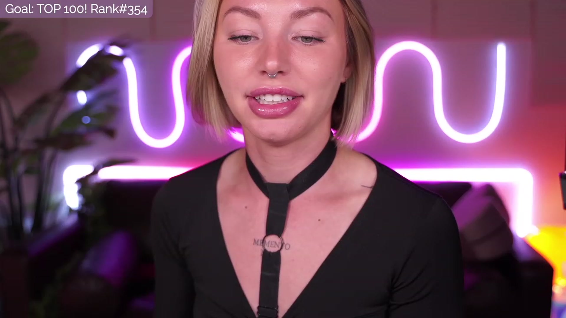 Gallery image thumbnail from Paige's myfreecams stream on, 08/22/2023, 03:46 image 17 of 20