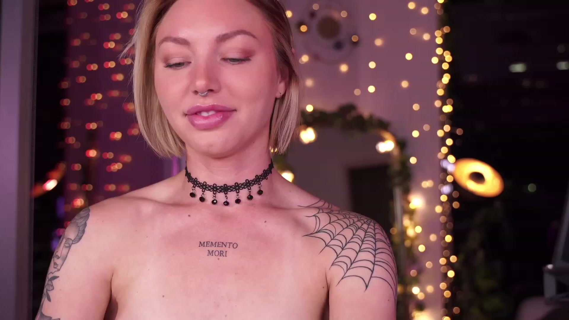 Gallery image thumbnail from Paige's myfreecams stream on, 08/25/2023, 04:08 image 14 of 20